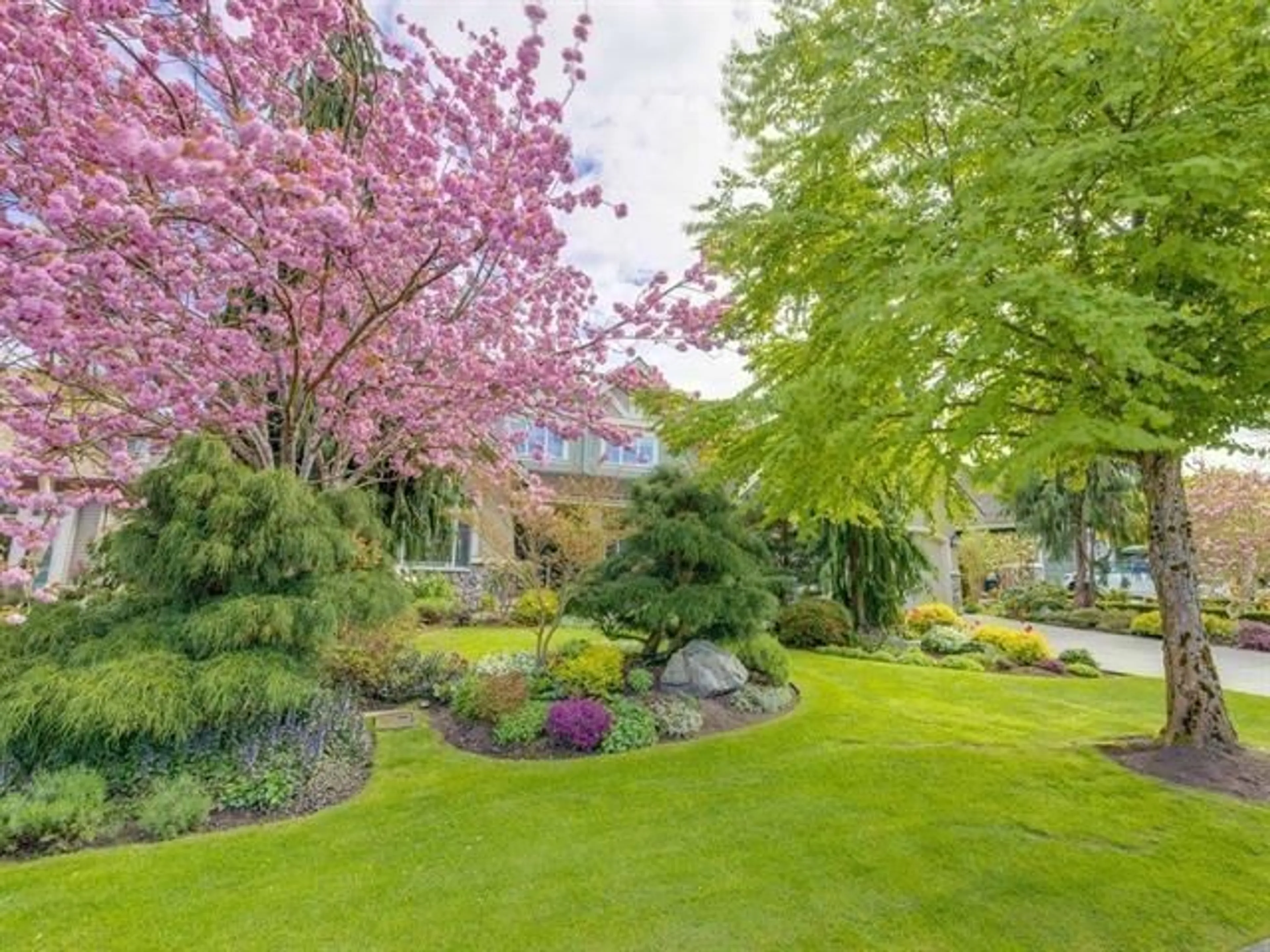 Unknown for 15736 38A AVENUE, Surrey British Columbia V3Z0K8