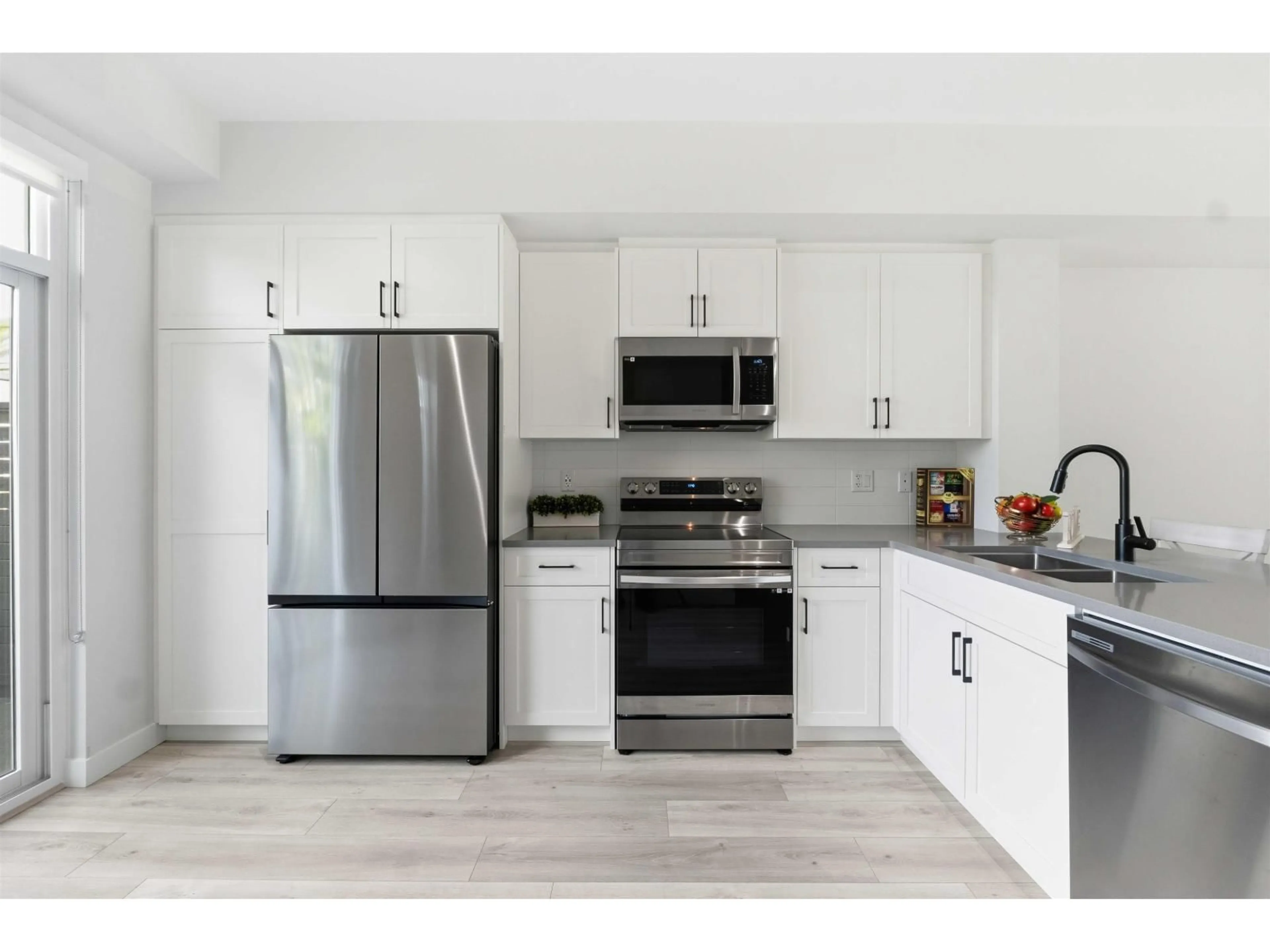 Open concept kitchen, unknown for 143 - 20180 84 AVENUE, Langley British Columbia V2Y3N5