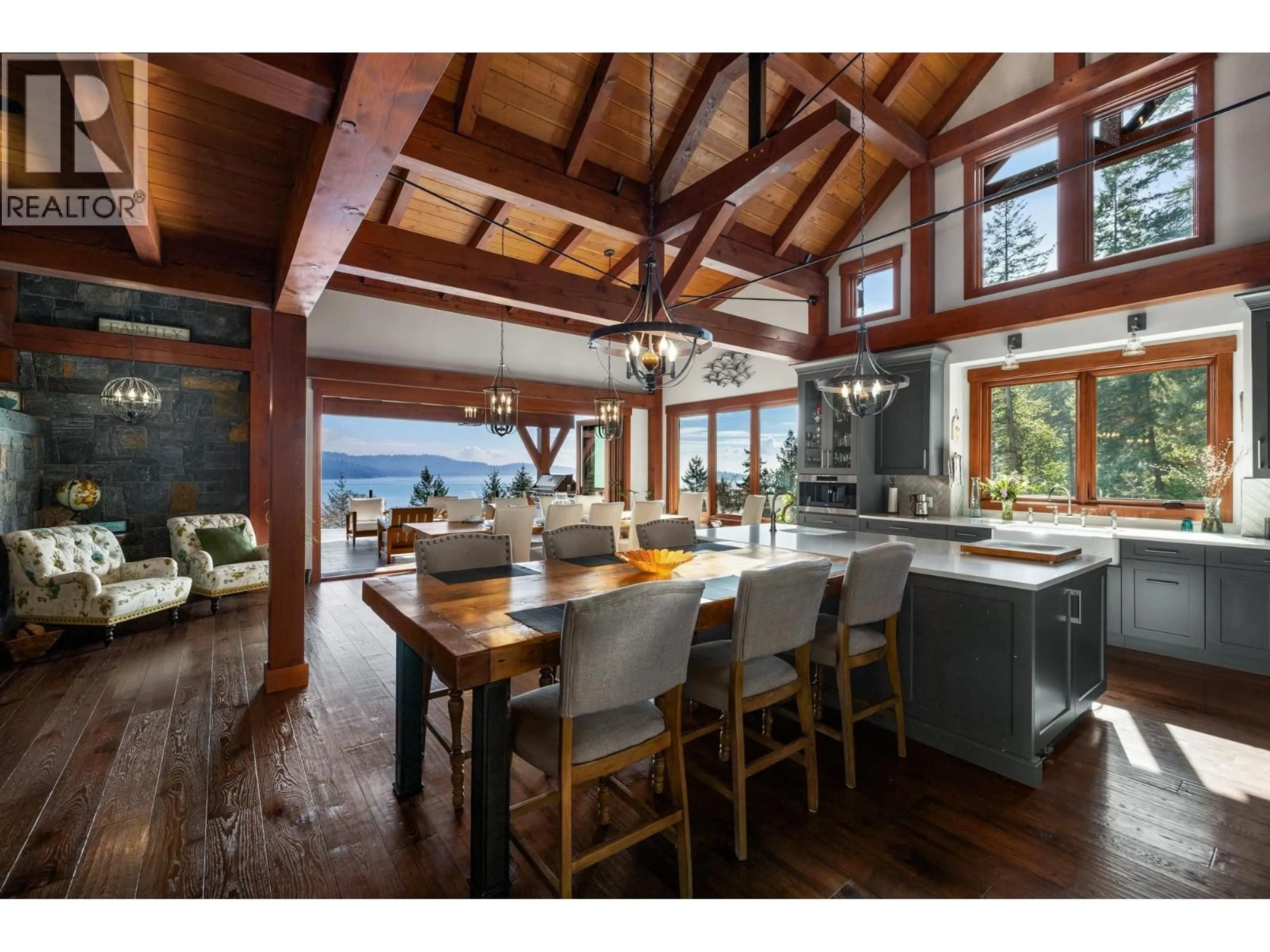 Open concept kitchen, wood/laminate floor for 800 TAYLOR ROAD, Bowen Island British Columbia V0N1G1