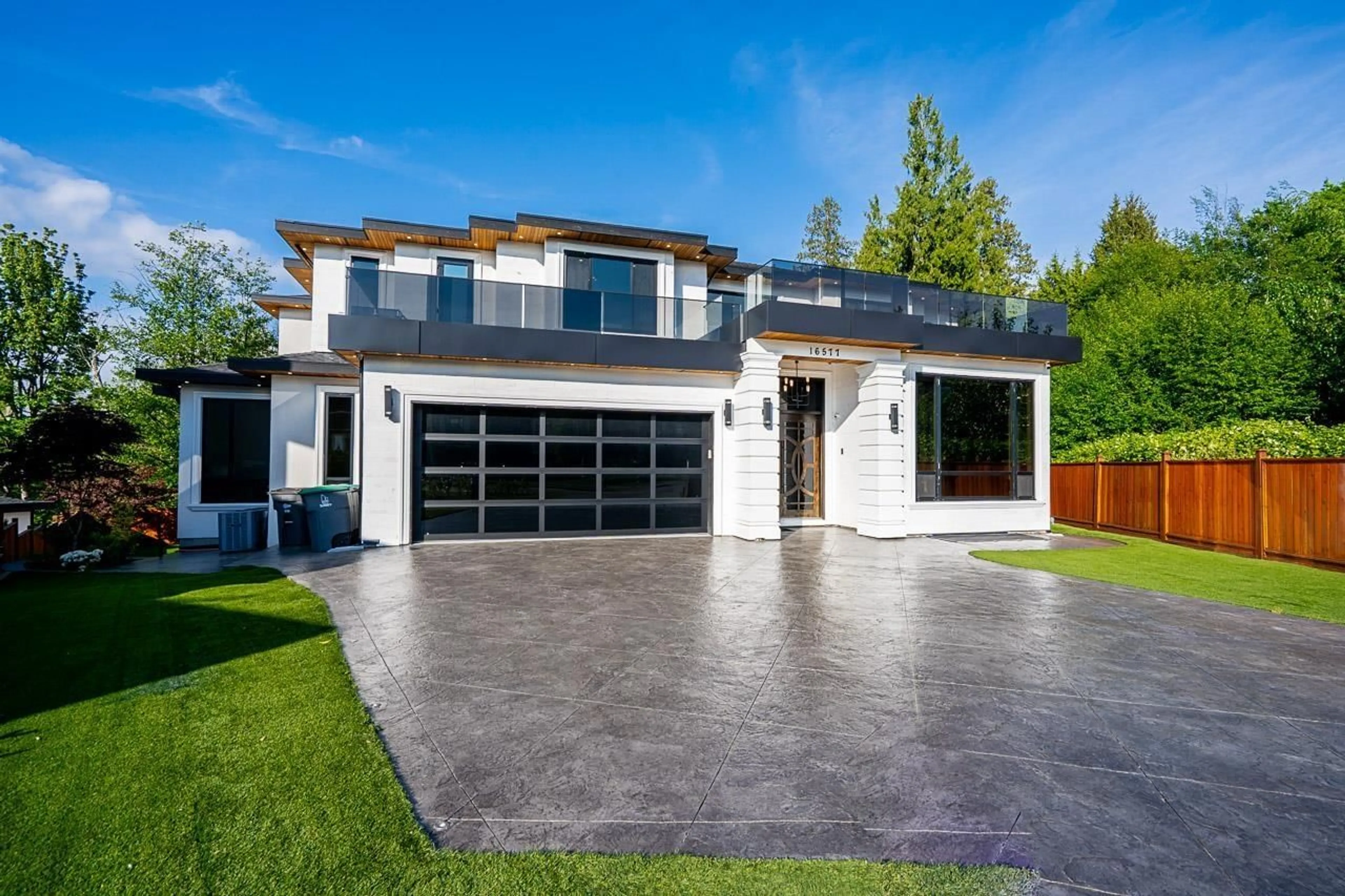 Home with vinyl exterior material, street for 16577 29A AVENUE, Surrey British Columbia V3Z9X4