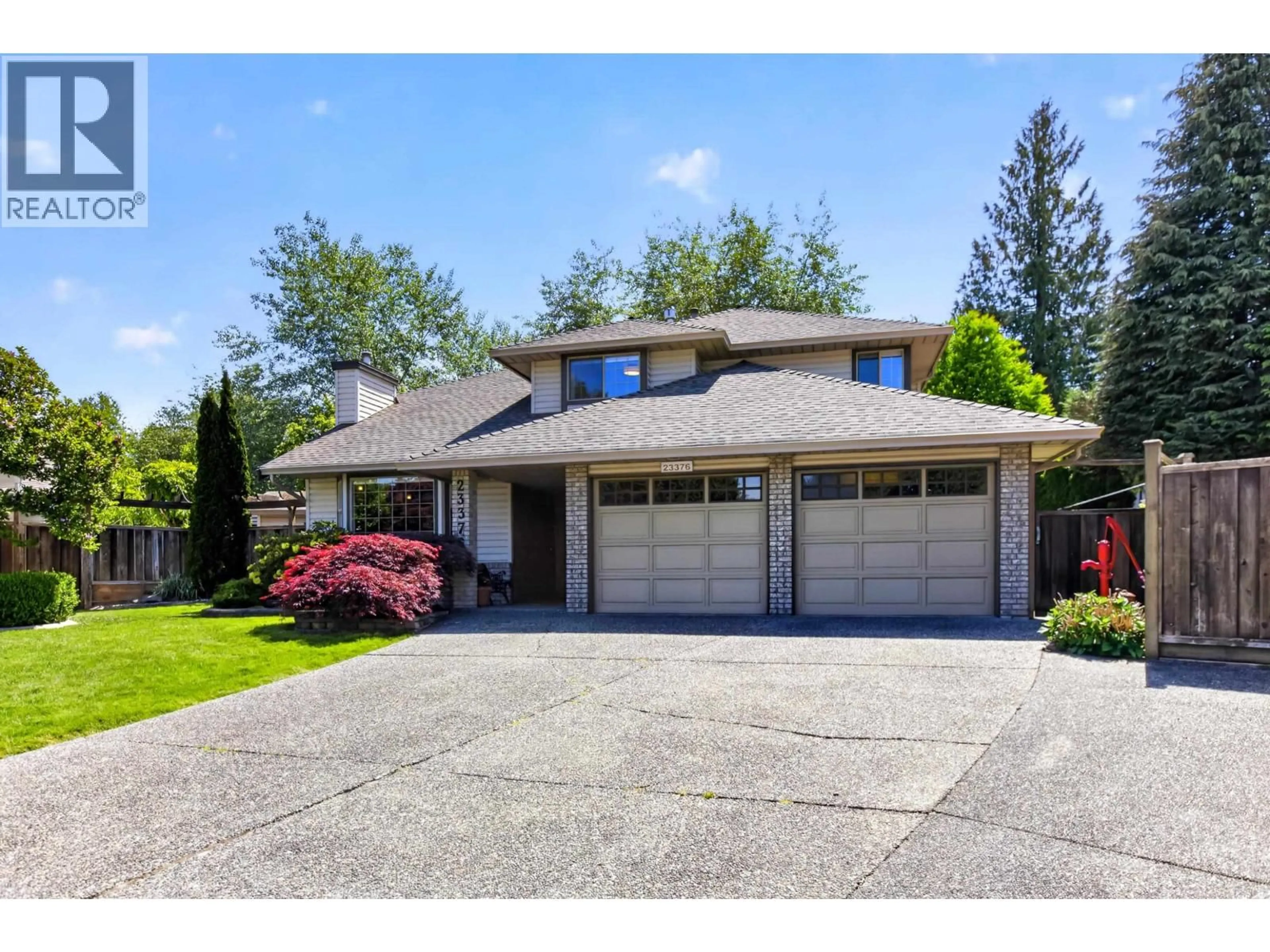 Home with vinyl exterior material, street for 23376 124A AVENUE, Maple Ridge British Columbia V2X0N1