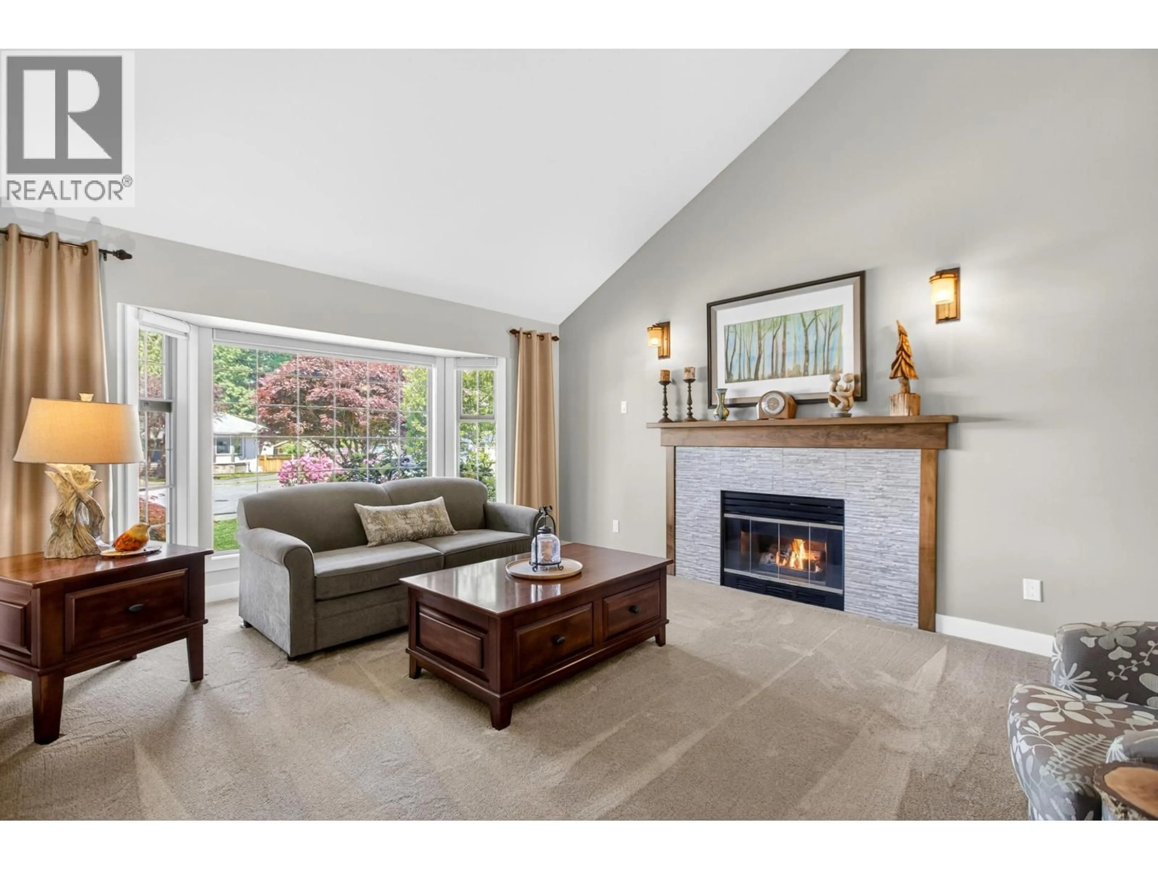 Living room with furniture, unknown for 23376 124A AVENUE, Maple Ridge British Columbia V2X0N1