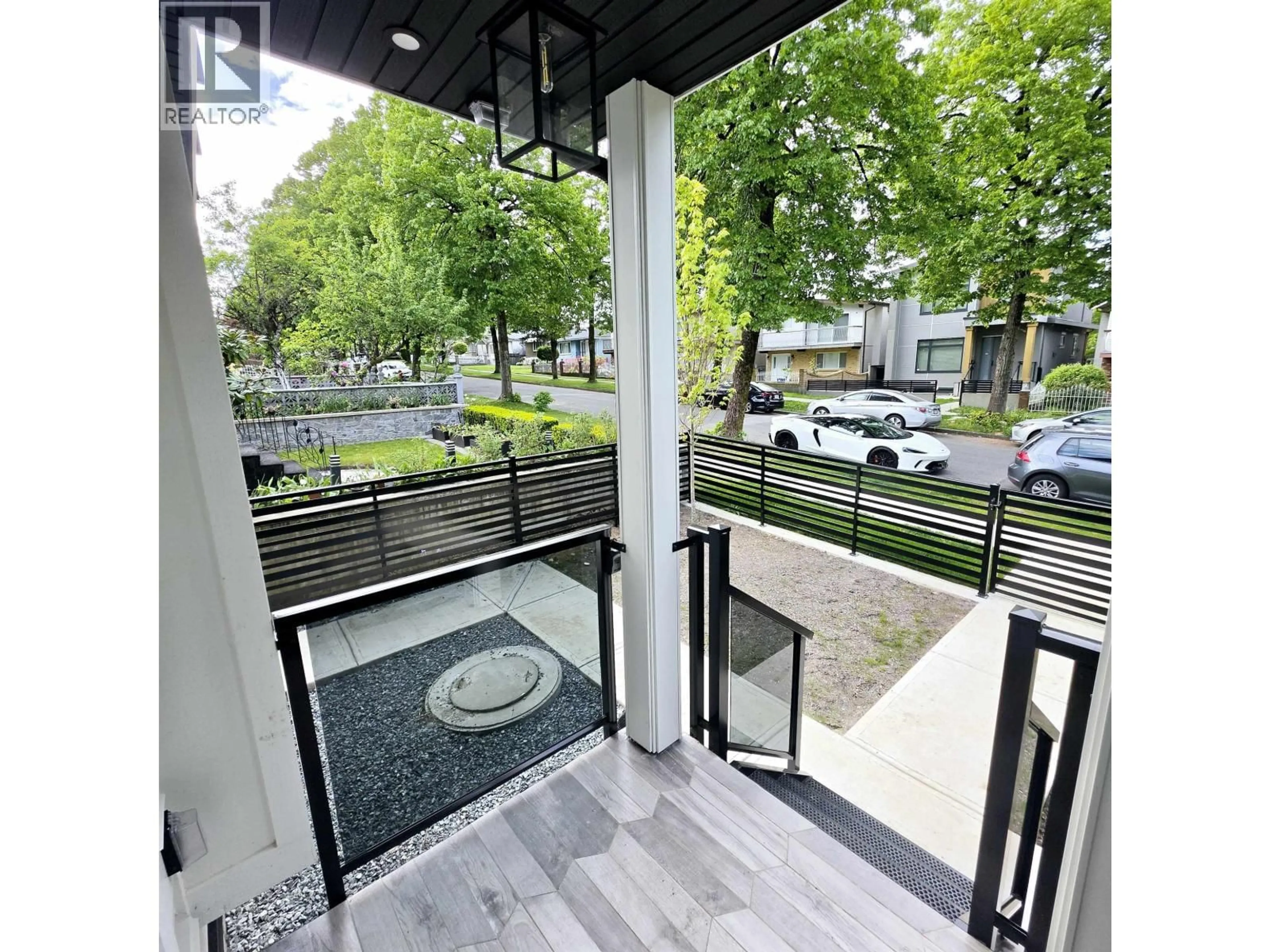 Patio, street for 3466 28TH AVENUE, Vancouver British Columbia V5R1T3