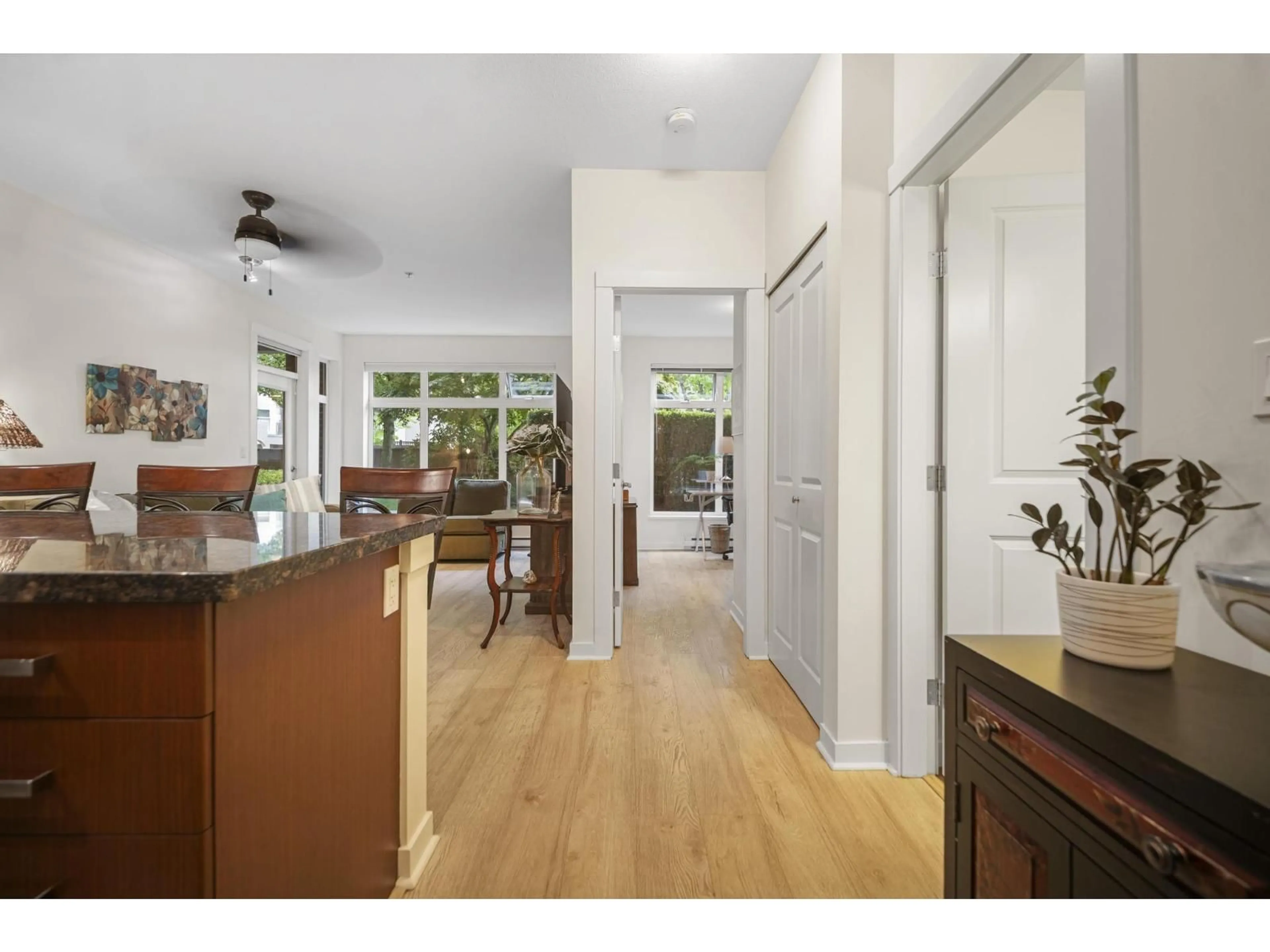 Unknown for 103 - 15168 19 AVENUE, Surrey British Columbia V4A0A5