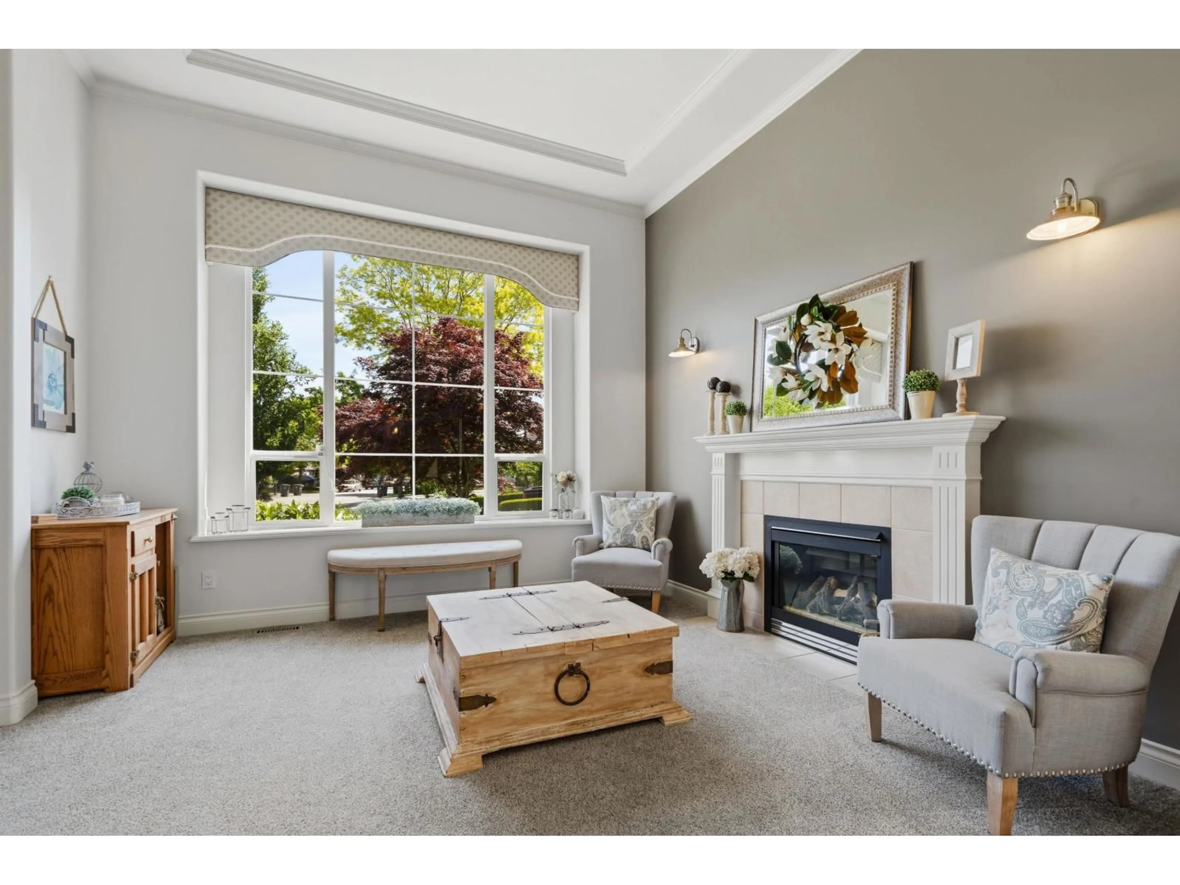 Living room with furniture, unknown for 7313 146A STREET, Surrey British Columbia V3S9G4