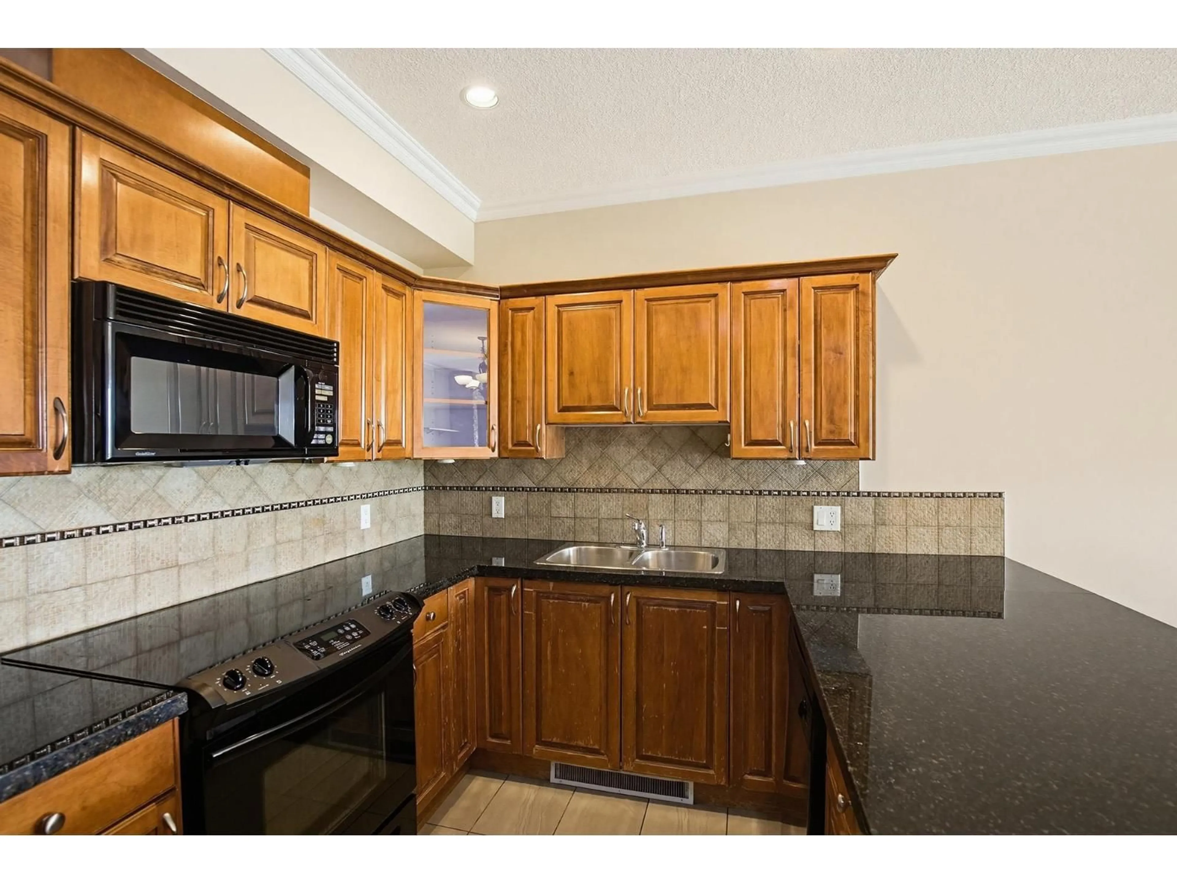 Standard kitchen, ceramic/tile floor for A120 - 33755 7TH AVENUE, Mission British Columbia V2V0A4