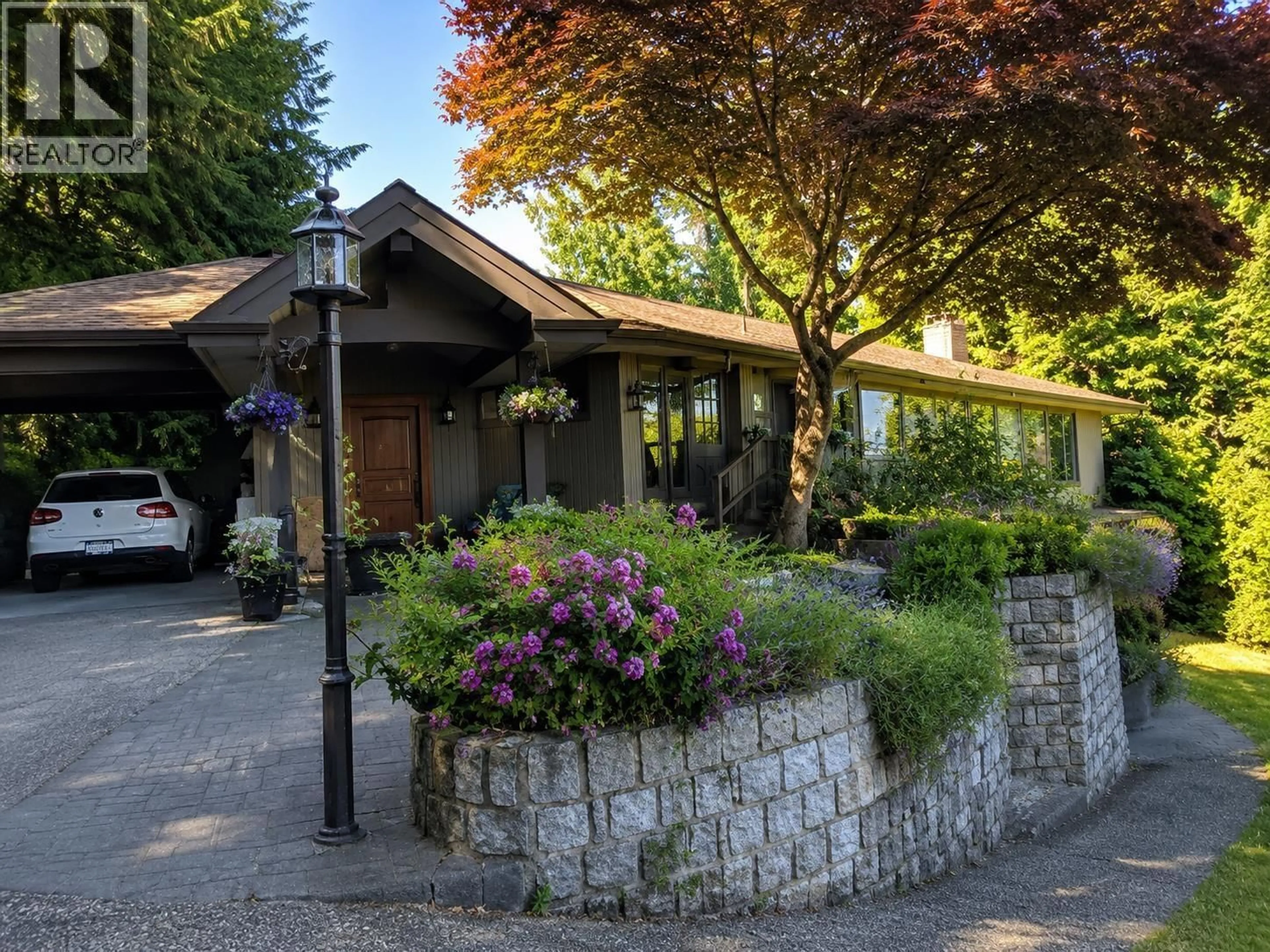 Patio, street for 785 ANDERSON CRESCENT, West Vancouver British Columbia V7T1S4