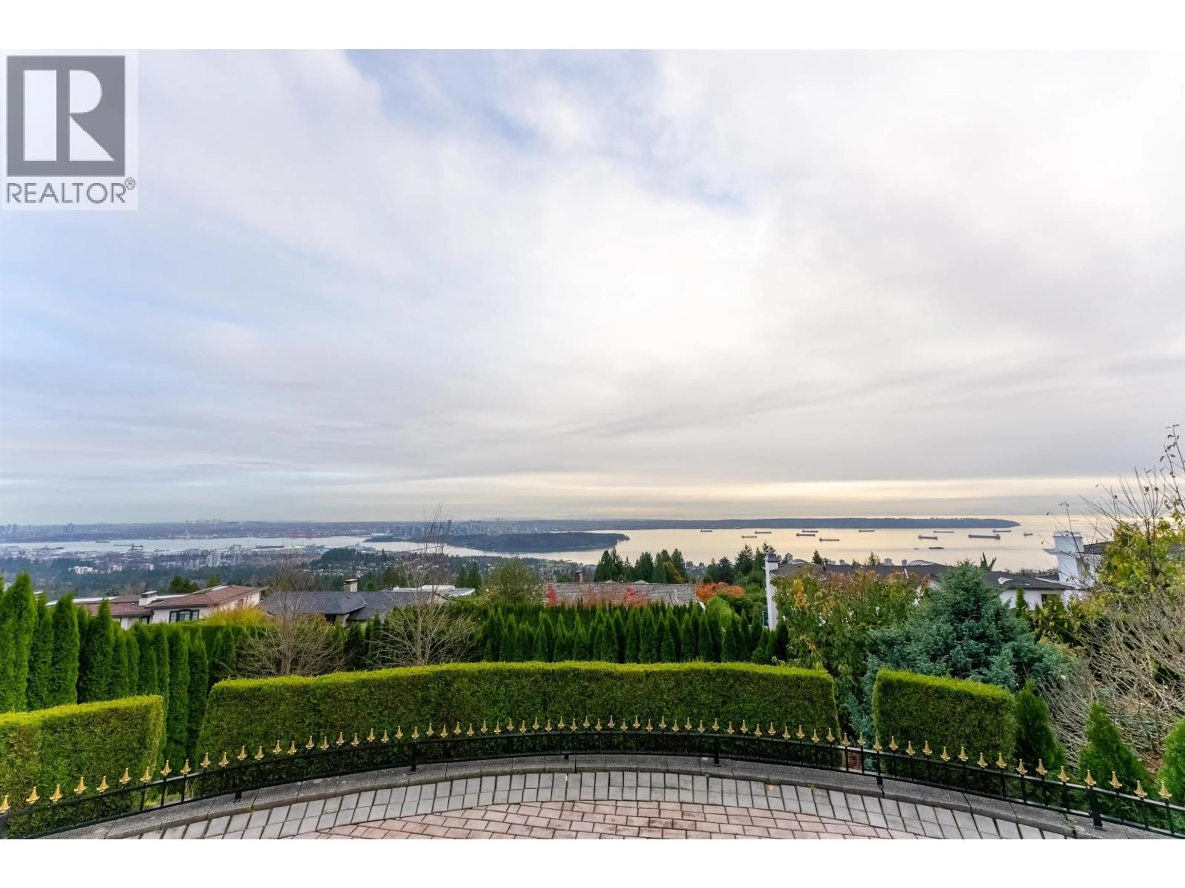 Patio, water/lake/river/ocean view for 1409 CHARTWELL DRIVE, West Vancouver British Columbia V7S2R7