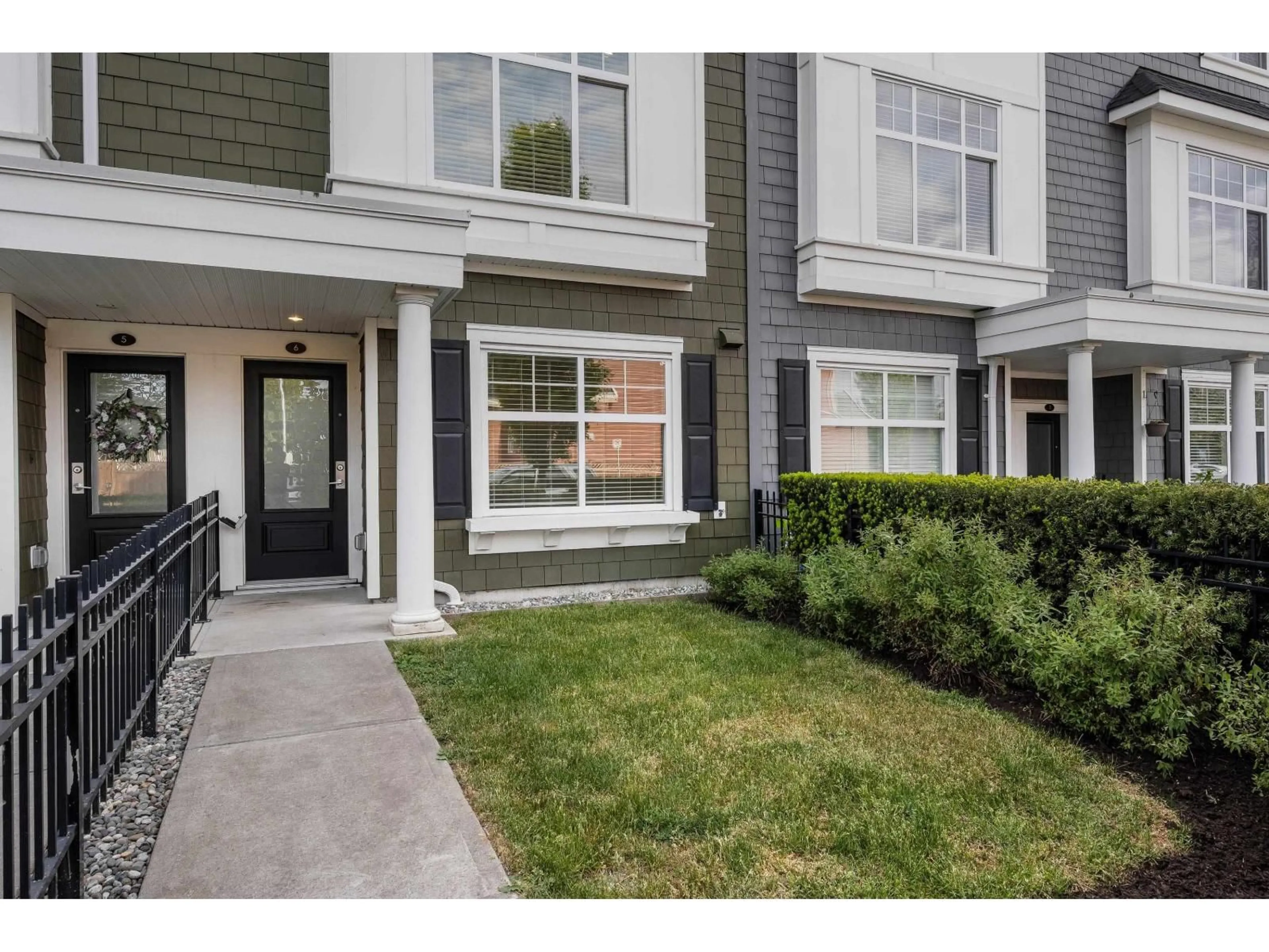 Unknown for 6 - 27735 ROUNDHOUSE DRIVE, Abbotsford British Columbia V4X0B9