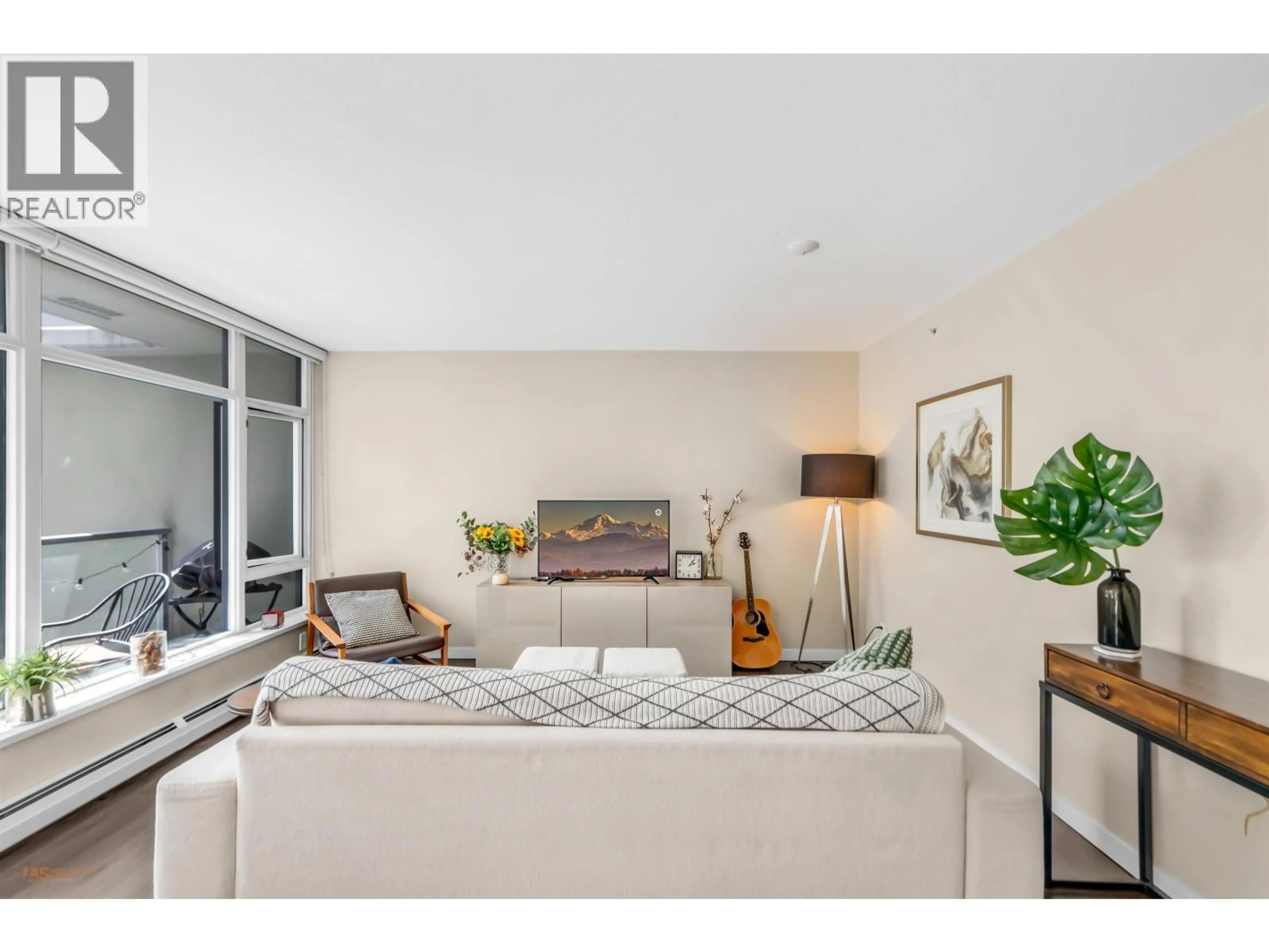 Living room with furniture, unknown for 514 - 1708 COLUMBIA STREET, Vancouver British Columbia V5Y0H7