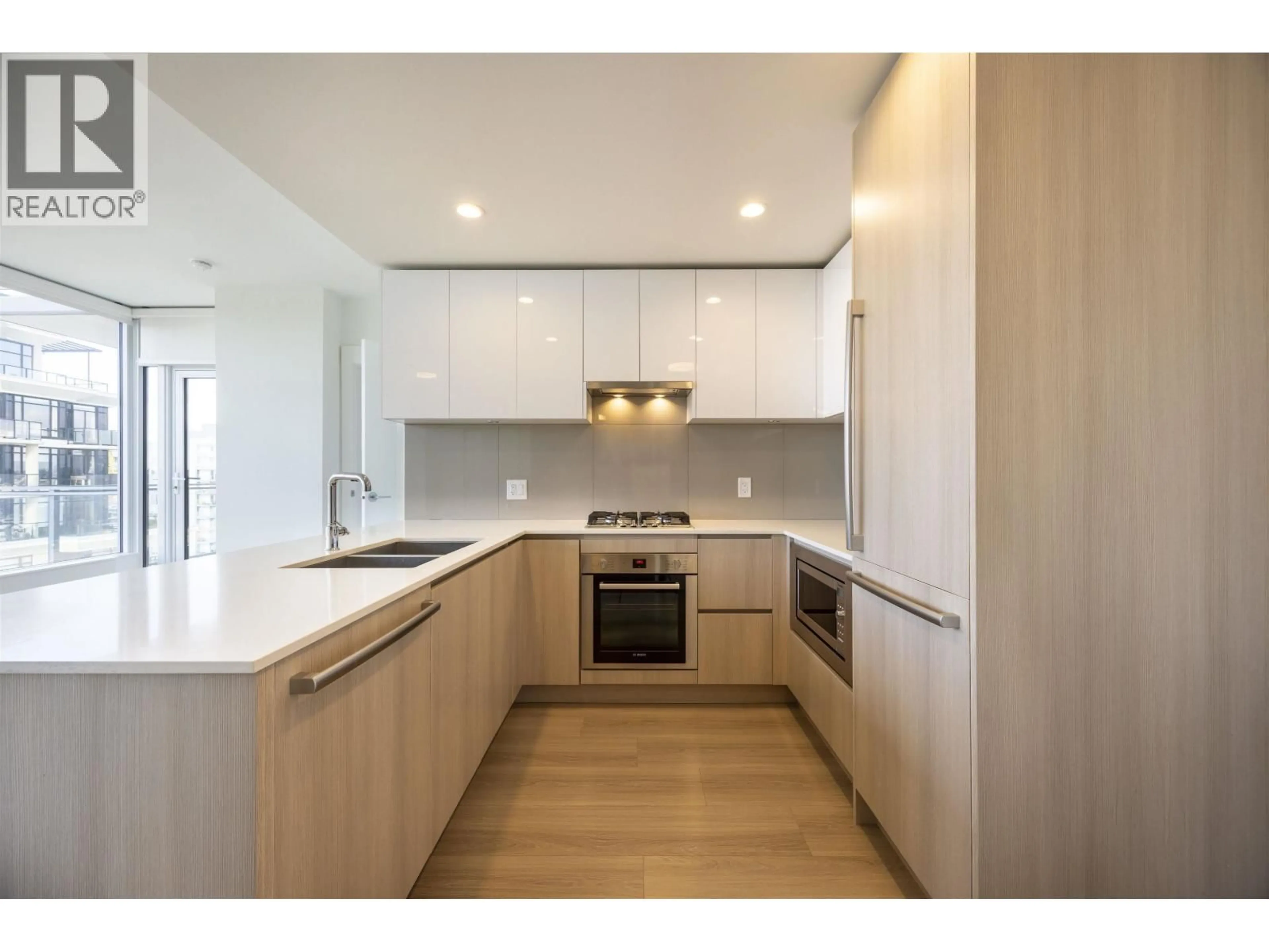 Unknown for 2002 - 618 CARNARVON STREET, New Westminster British Columbia V3M1E9