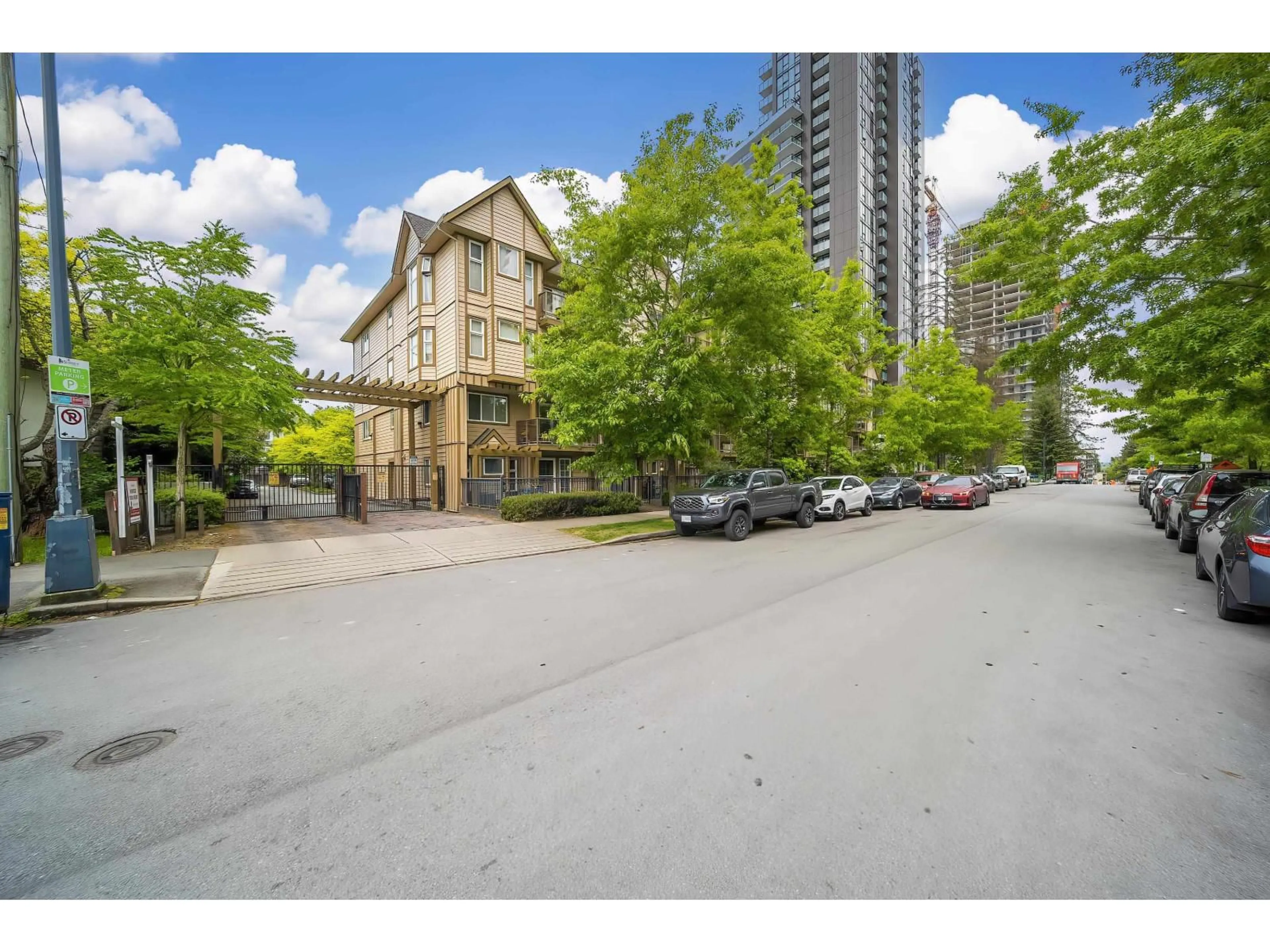 A pic from outside/outdoor area/front of a property/back of a property/a pic from drone, unknown for 202 - 10289 133 STREET, Surrey British Columbia V3T0B1