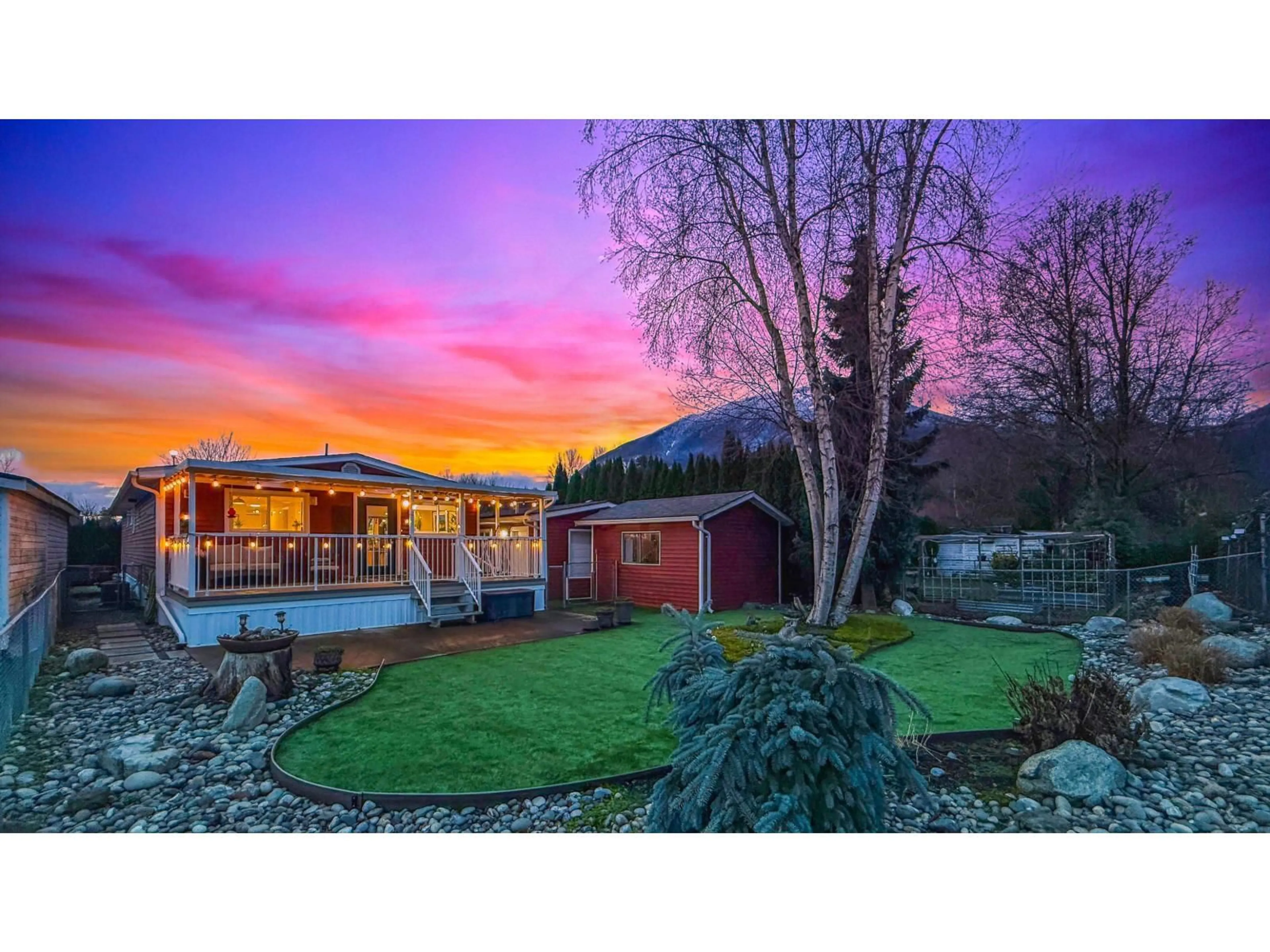 A pic from outside/outdoor area/front of a property/back of a property/a pic from drone, mountain view for 62 - 41168 LOUGHEED HIGHWAY, Mission British Columbia V0M1G0