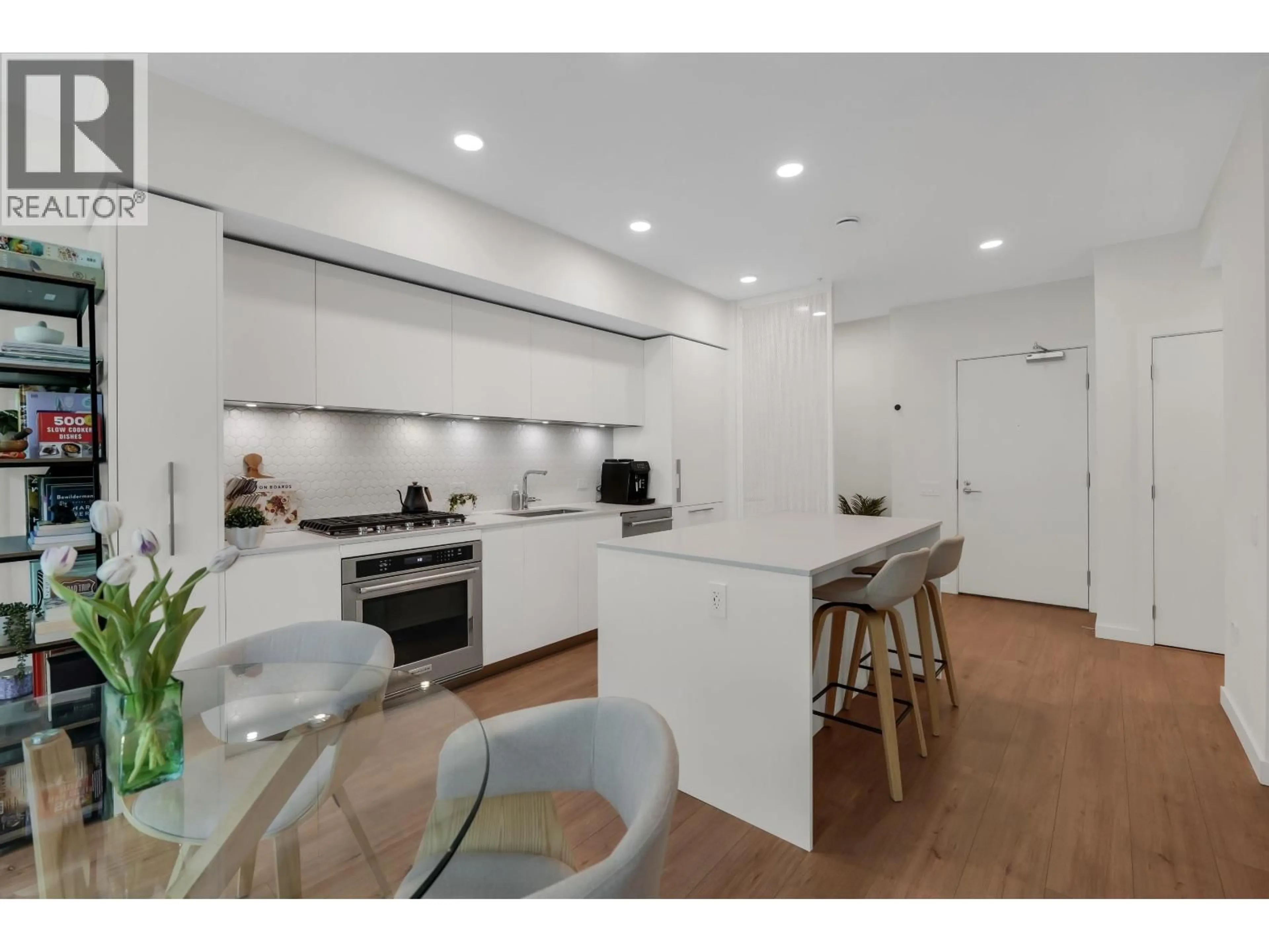 Open concept kitchen, unknown for 514 - 1506 SCOTT CRESCENT, Squamish British Columbia V8B1G4