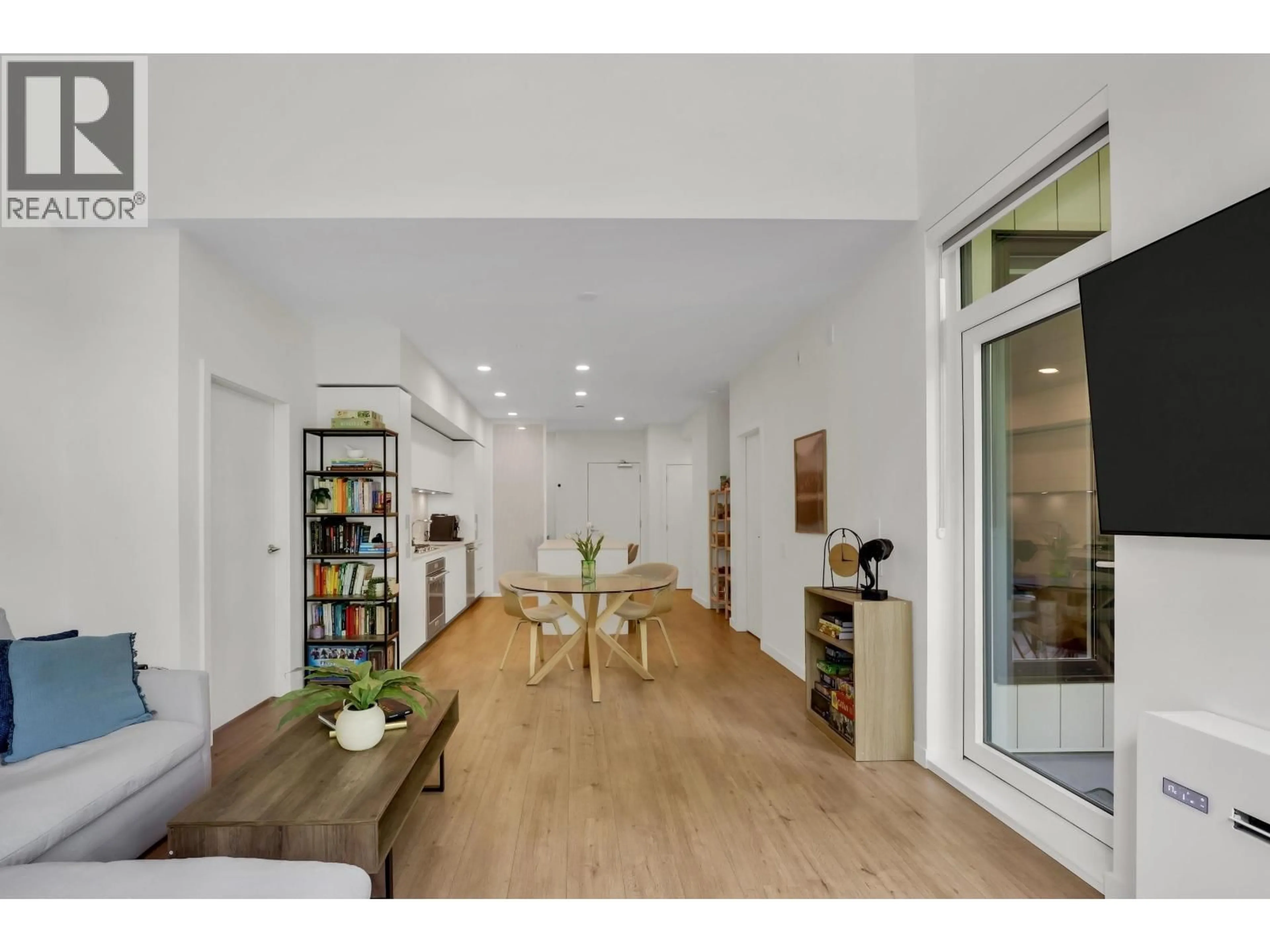 Indoor entryway for 514 - 1506 SCOTT CRESCENT, Squamish British Columbia V8B1G4