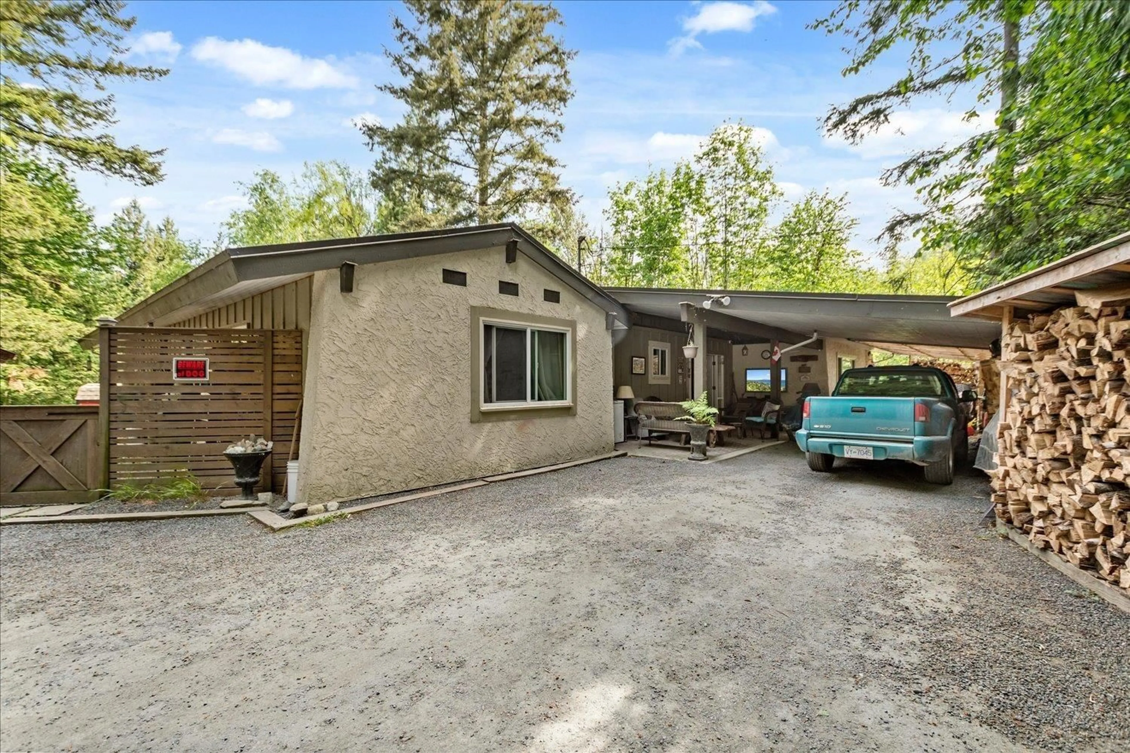 Unknown for 46675 EXTROM ROAD, Chilliwack British Columbia V2R4V1