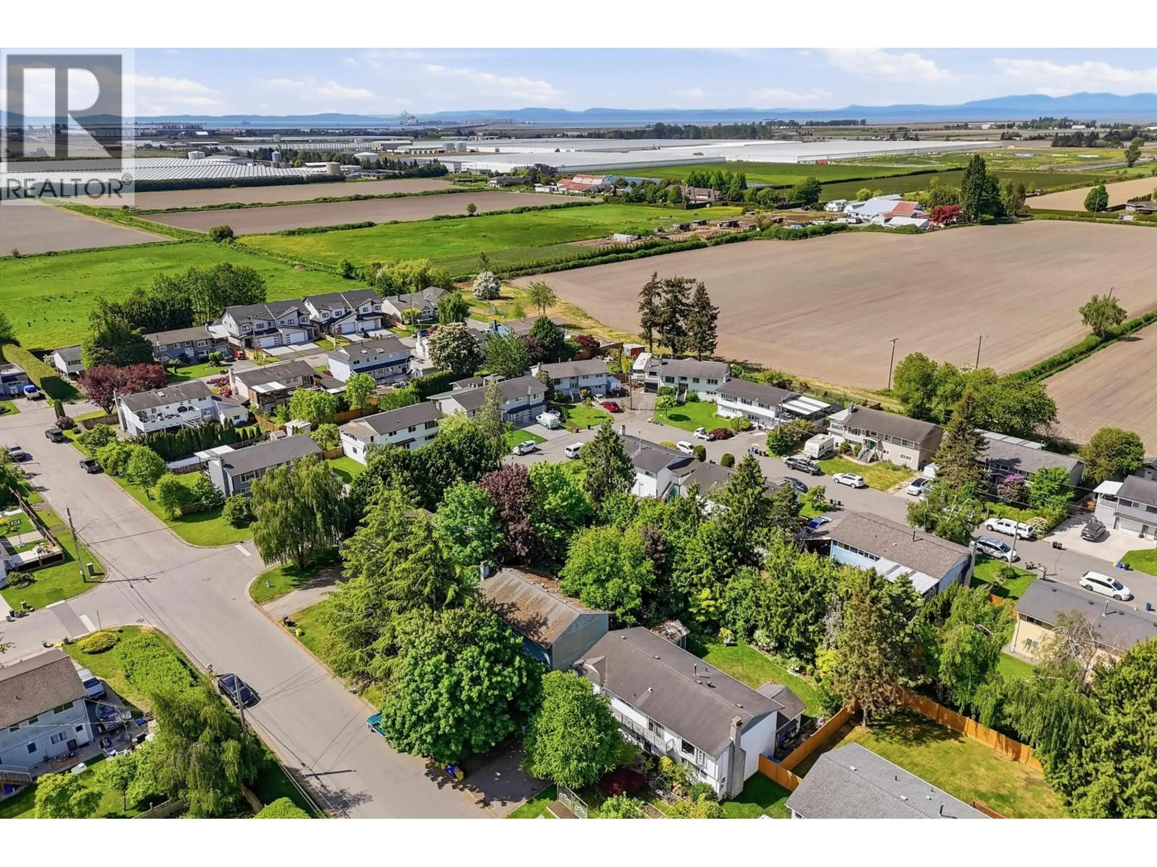 A pic from outside/outdoor area/front of a property/back of a property/a pic from drone, unknown for 4283 48B STREET, Delta British Columbia V4K2R3