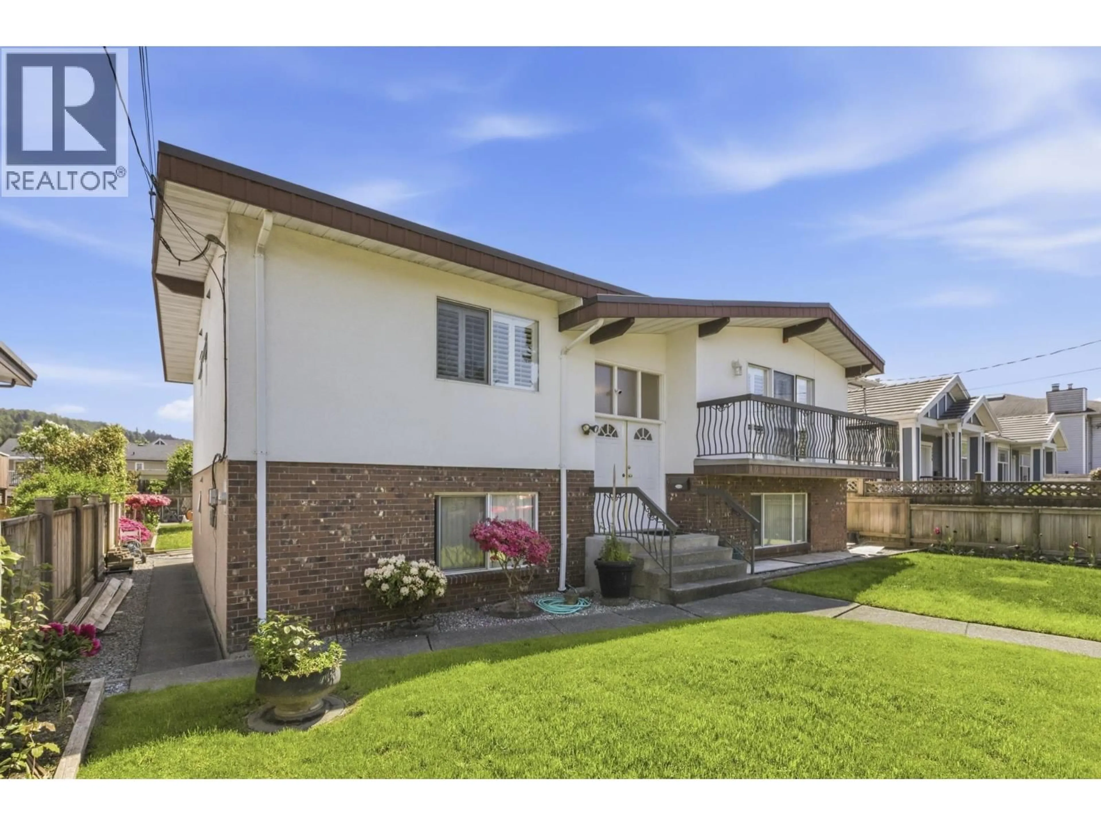 Unknown for 1108 CLIFF AVENUE, Burnaby British Columbia V5A2J7
