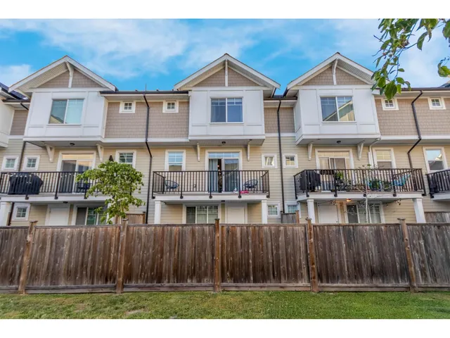 10 - 7056 192 STREET, Surrey 4