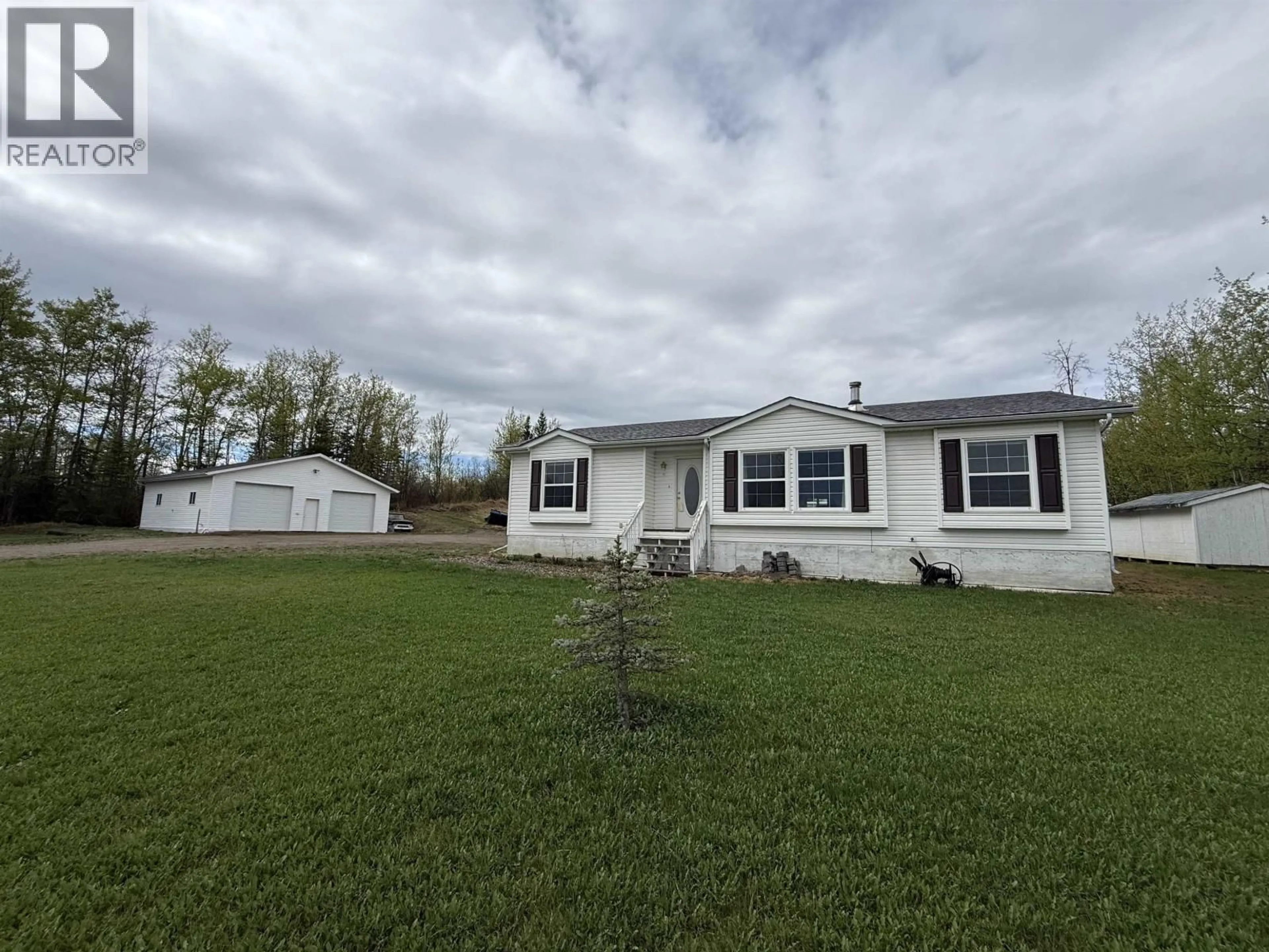 Home with vinyl exterior material, unknown for 13048 HUNTERS LANE, Fort St. John British Columbia V0C1H0