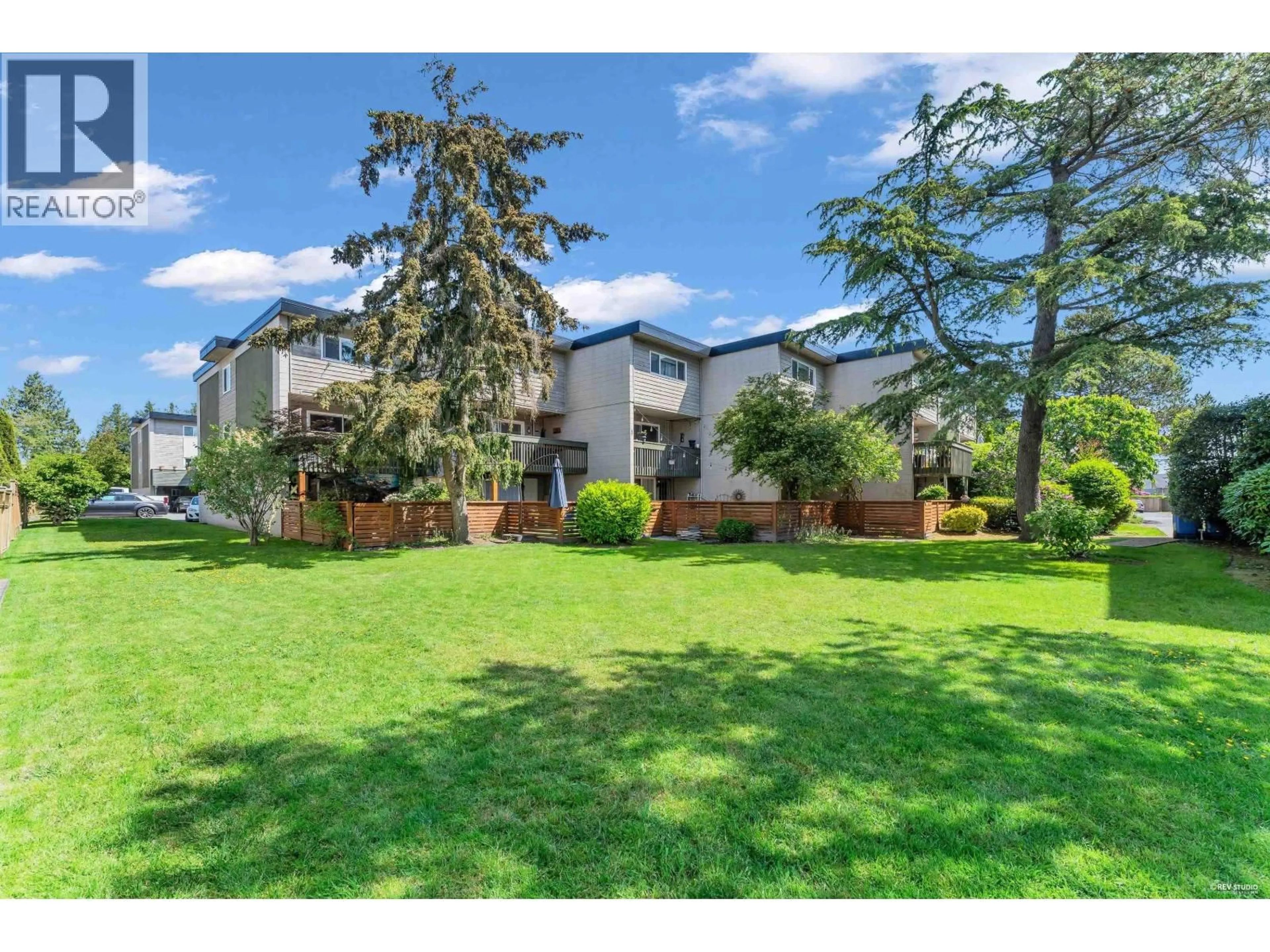 A pic from outside/outdoor area/front of a property/back of a property/a pic from drone, mountain view for 4 - 4907 57A STREET, Delta British Columbia V4K3G6
