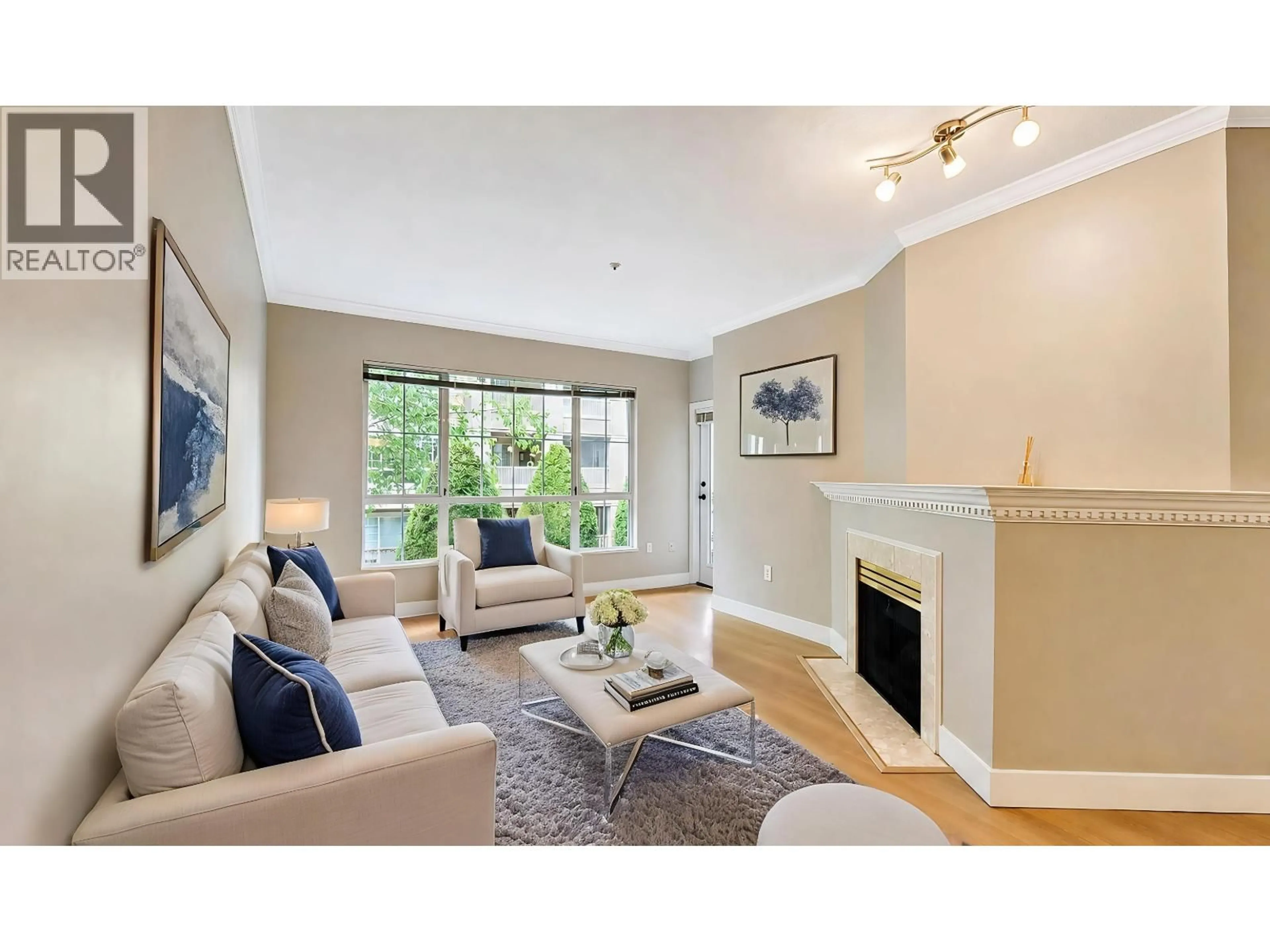 Living room with furniture, unknown for 211 - 2985 PRINCESS CRESCENT, Coquitlam British Columbia V3B7P3