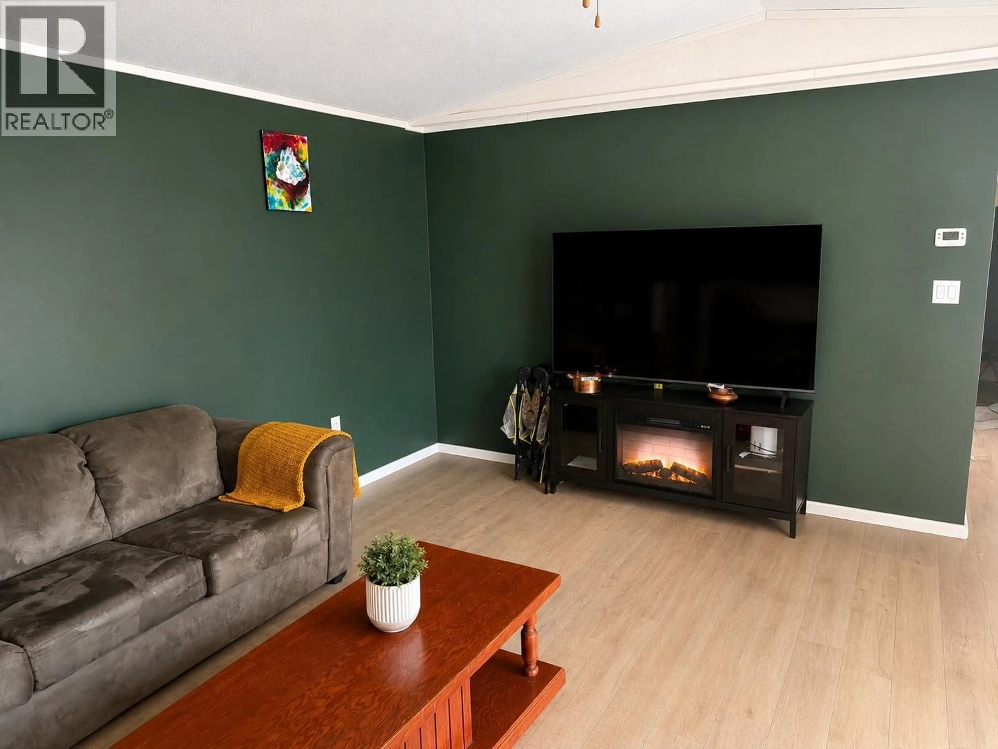 Unknown for 10416 99 STREET, Taylor British Columbia V0C2K0