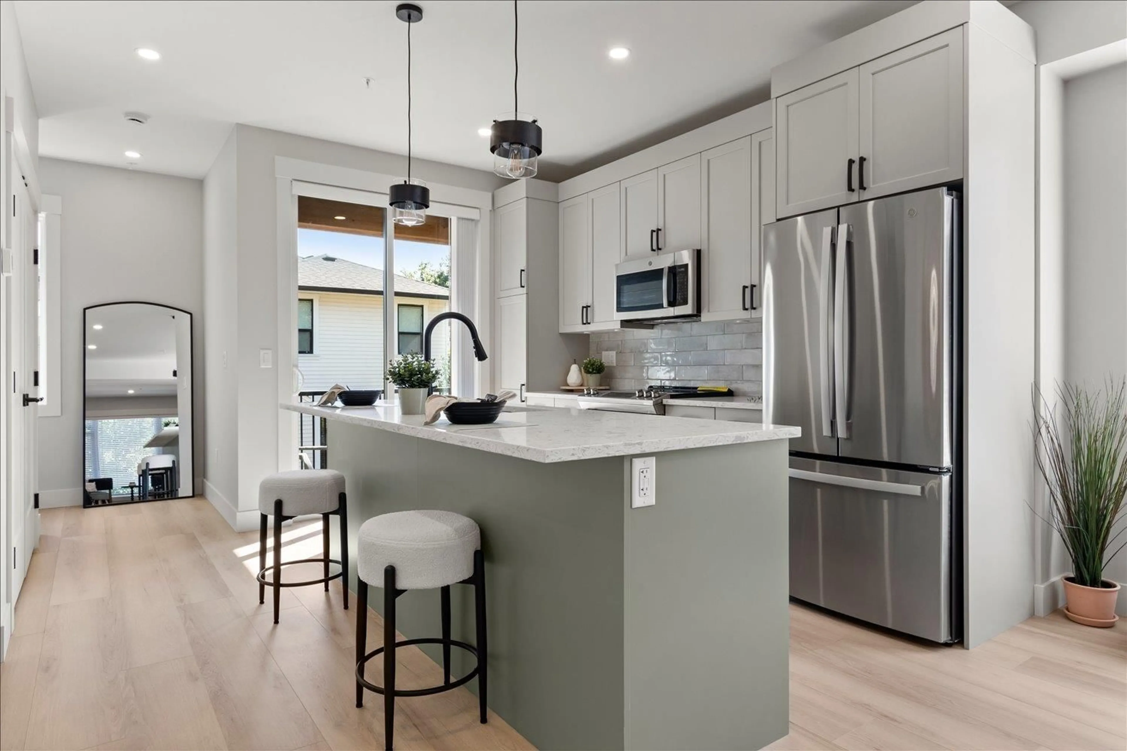 Open concept kitchen, unknown for 7 - 46106 RIVERSIDE DRIVE, Chilliwack British Columbia V2P3K9