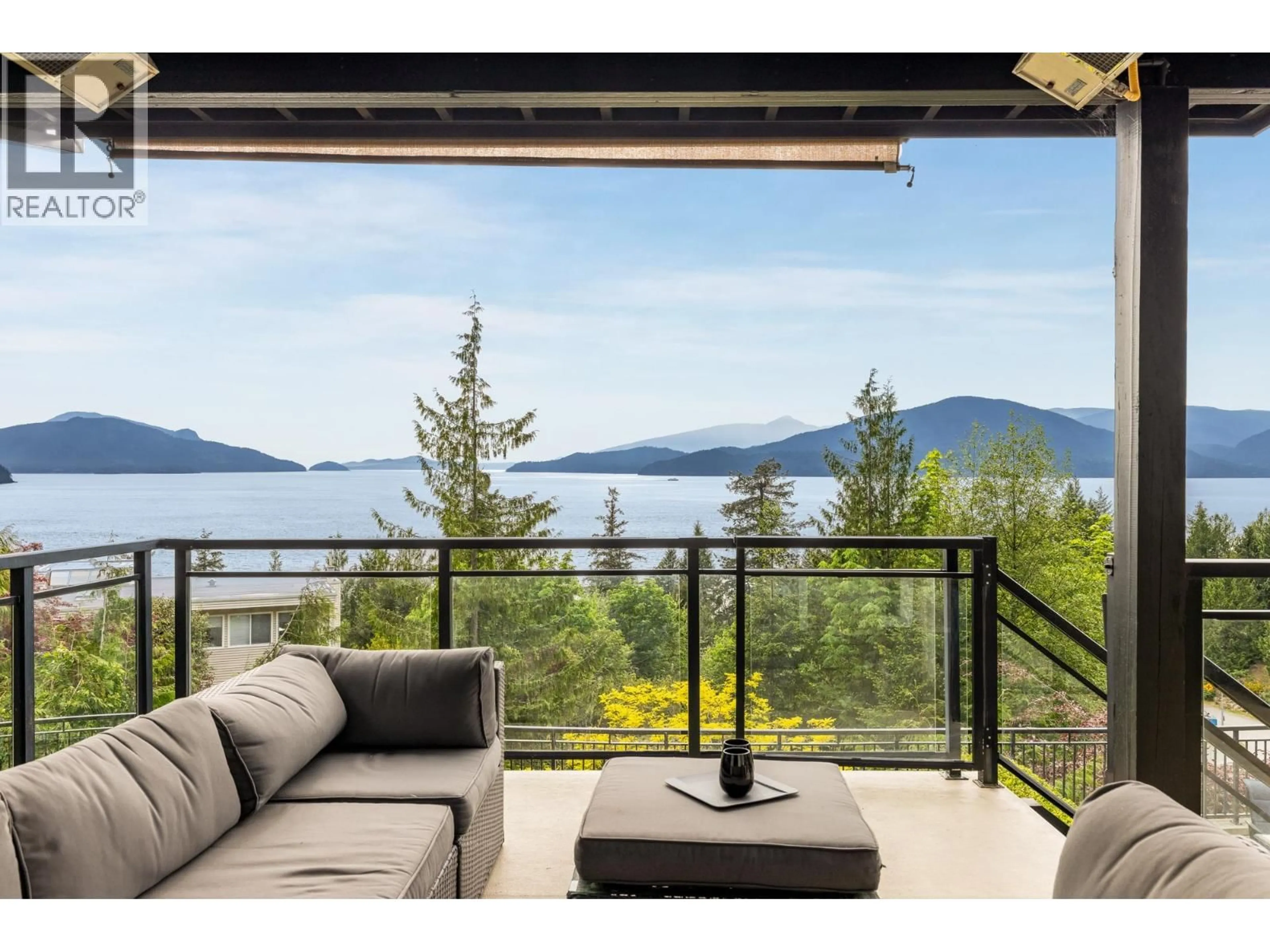 Patio, water/lake/river/ocean view for 75 TIDEWATER WAY, Lions Bay British Columbia V0N2E0