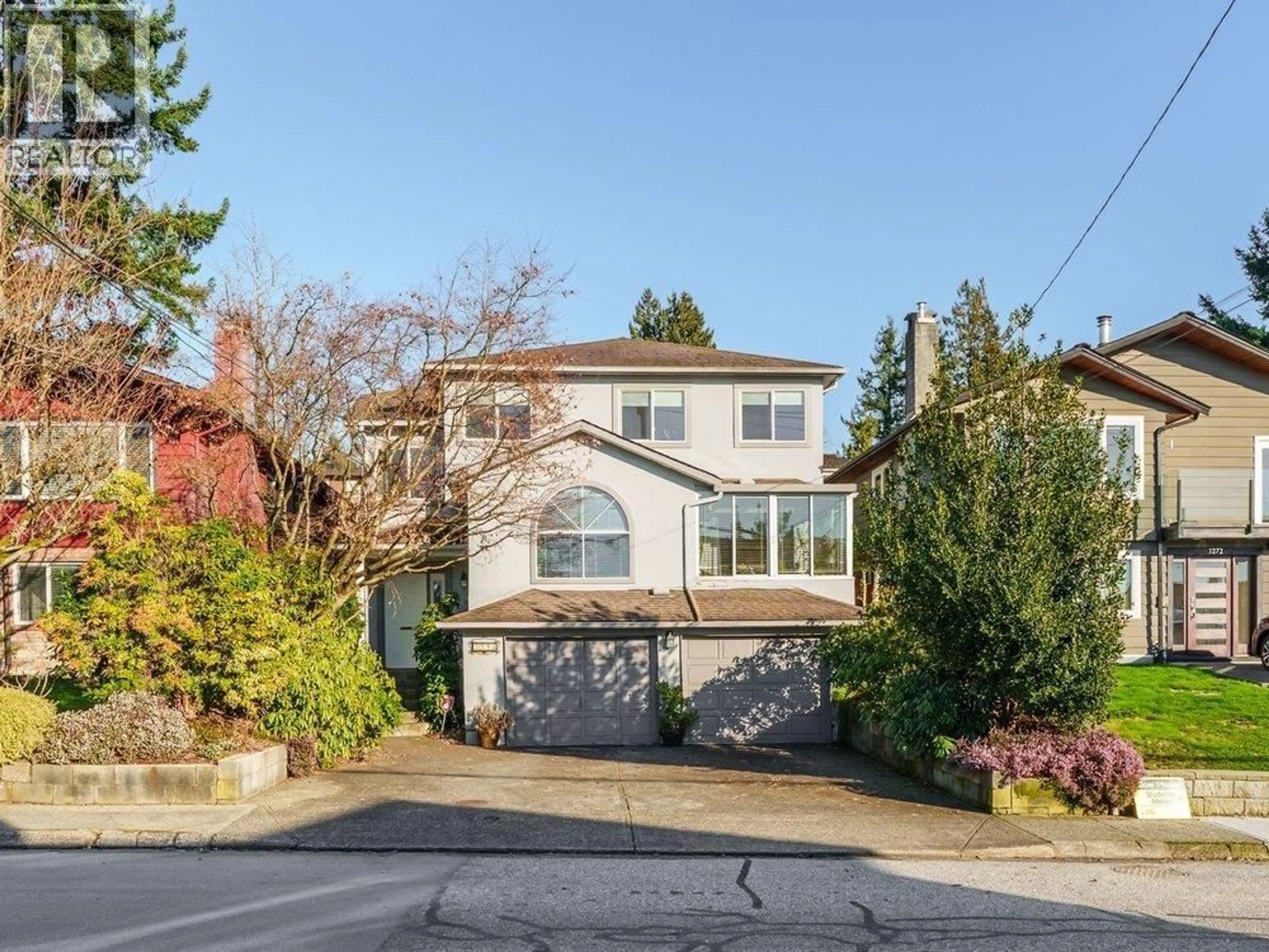 Home with brick exterior material, street for 3298 MAHON AVENUE, North Vancouver British Columbia V7N3T5