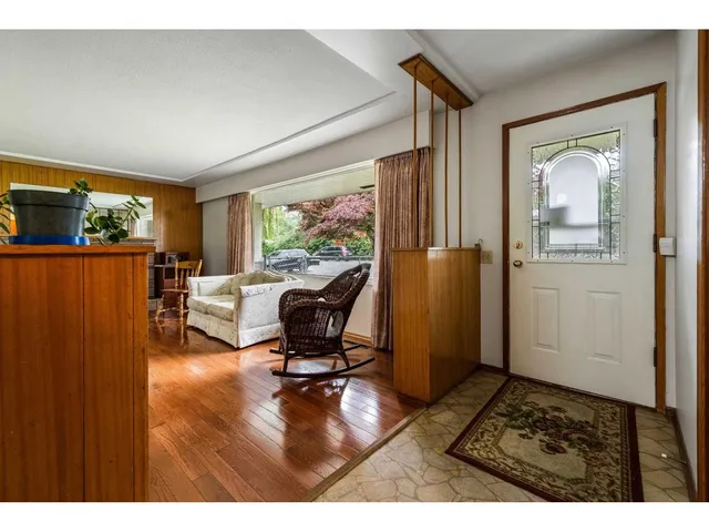 47123 FIRST AVENUE, Chilliwack 5