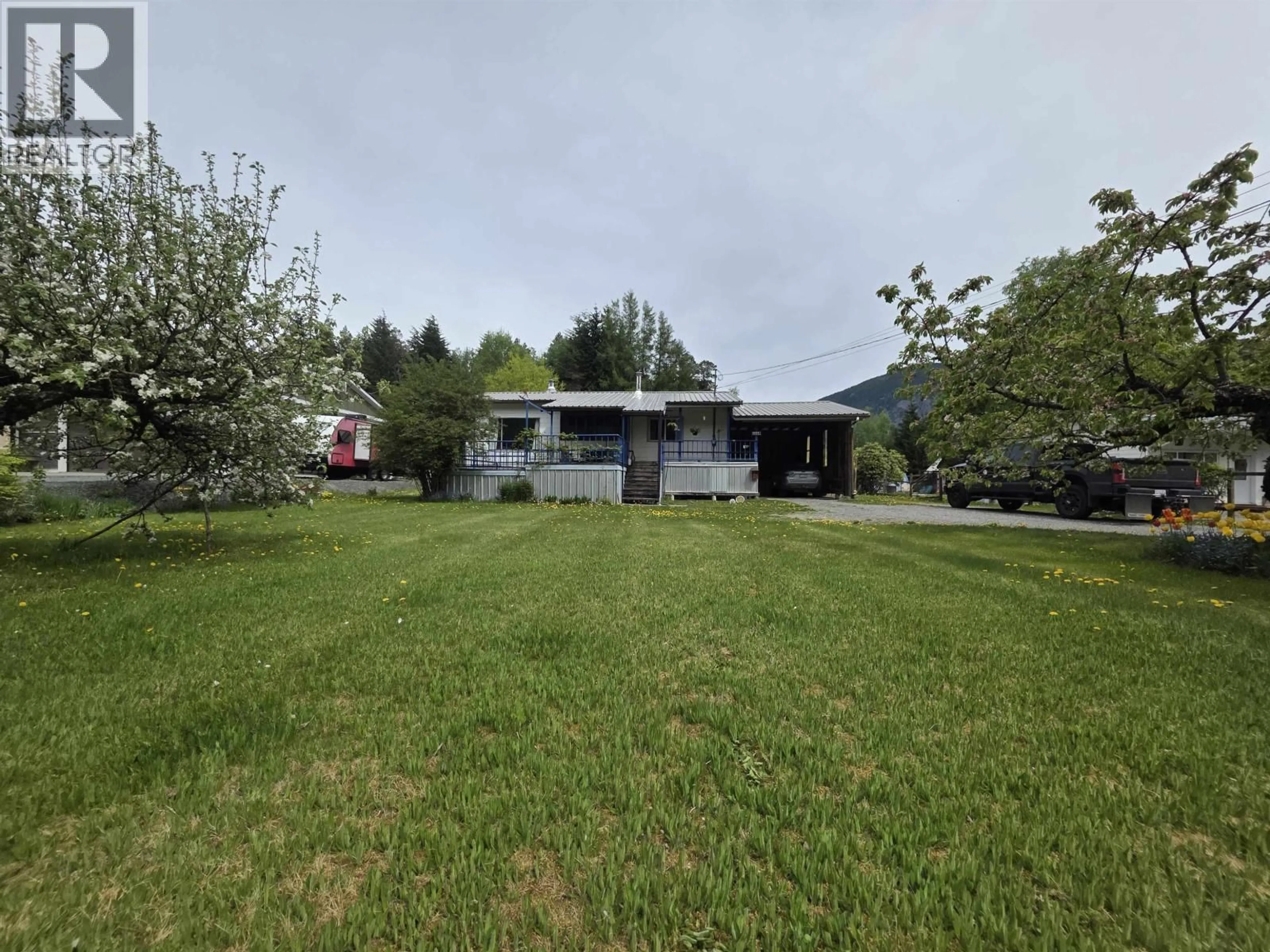 A pic from outside/outdoor area/front of a property/back of a property/a pic from drone, mountain view for 3940 OLD LAKELSE LAKE DRIVE, Terrace British Columbia V8G3V1