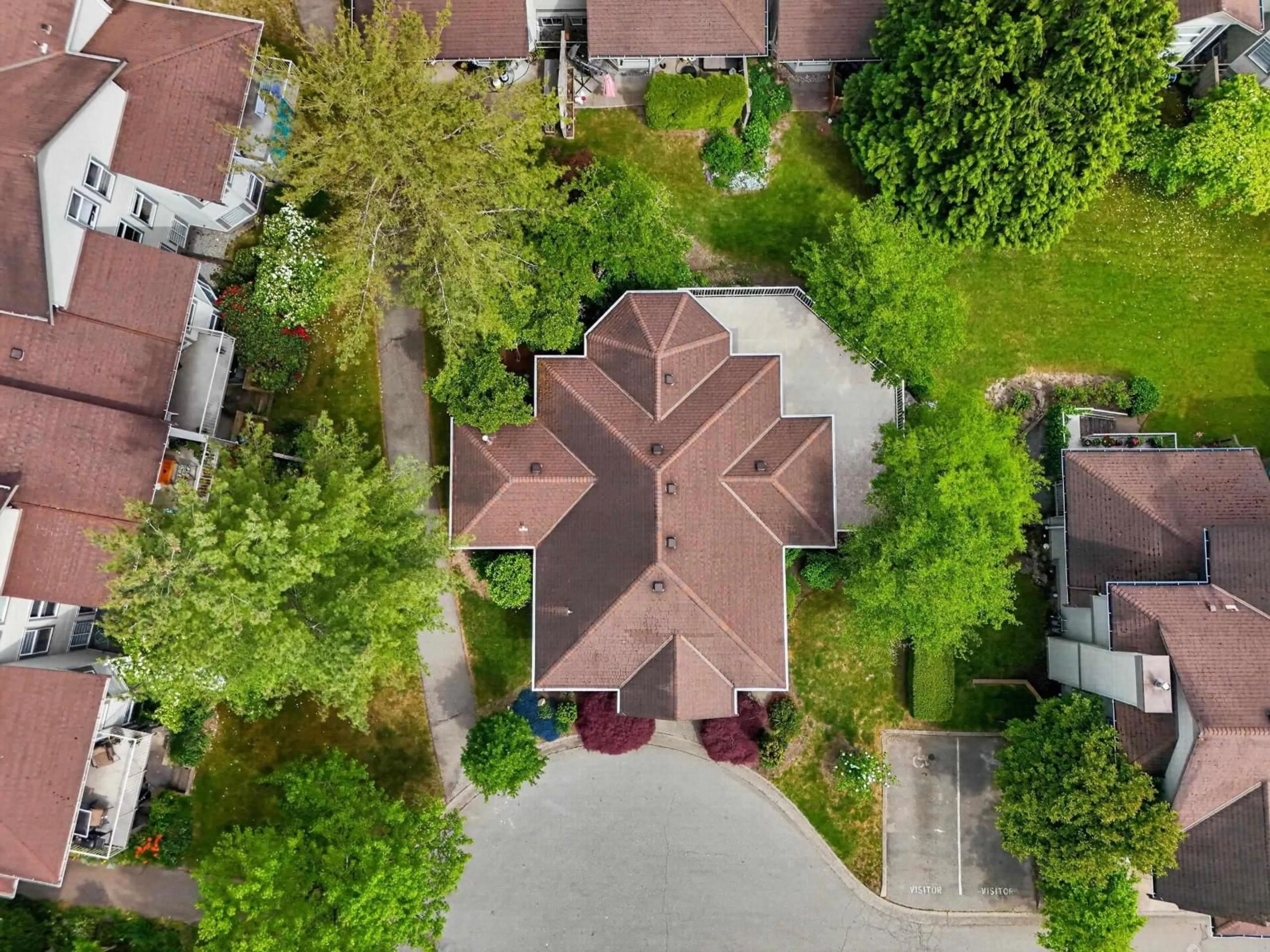 Unknown for 512 - 13900 HYLAND ROAD, Surrey British Columbia V3W2C3
