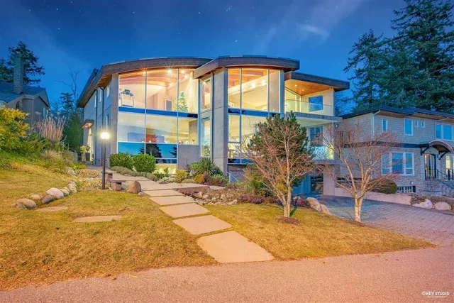 14523 MAGDALEN AVENUE, White Rock 2