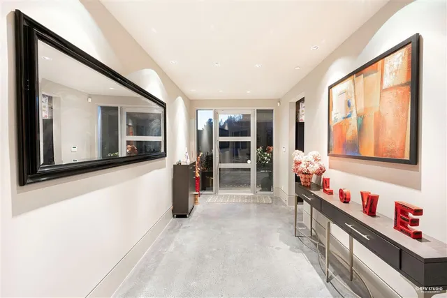 14523 MAGDALEN AVENUE, White Rock 4