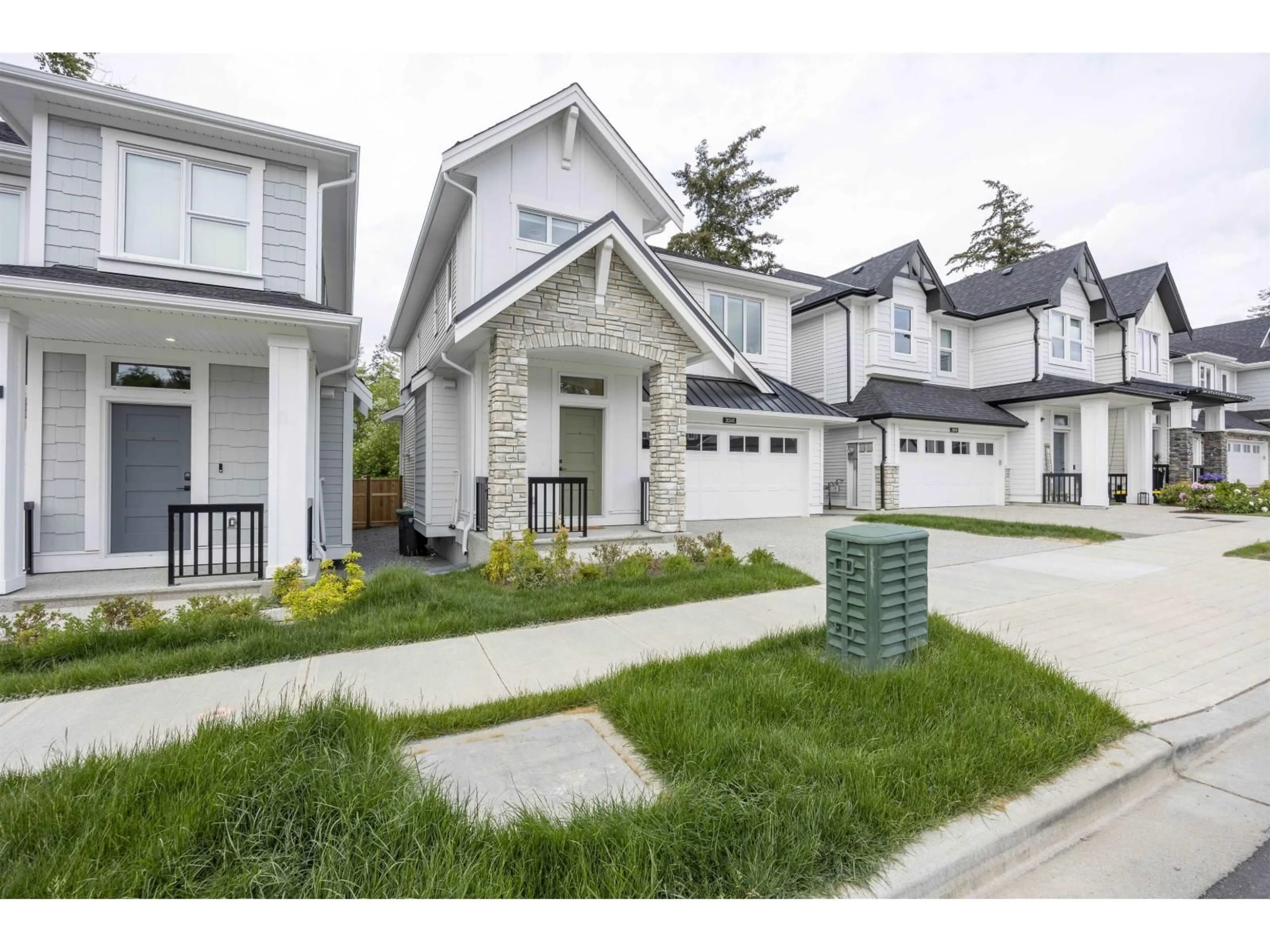 Unknown for 20343 76B AVENUE, Langley British Columbia V2Y3S9
