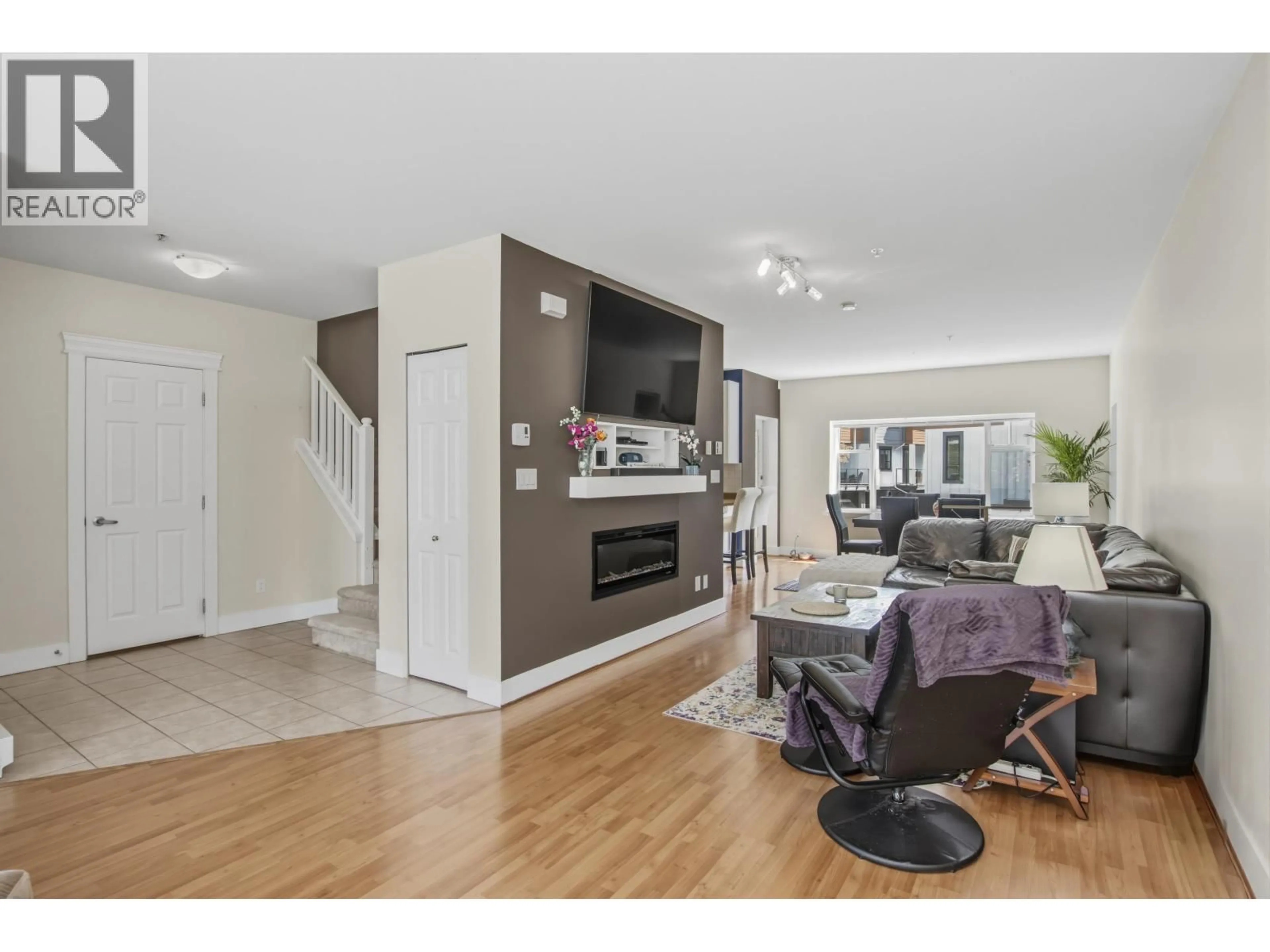 Unknown for 2 - 1200 EDGEWATER DRIVE, Squamish British Columbia V8B0E7