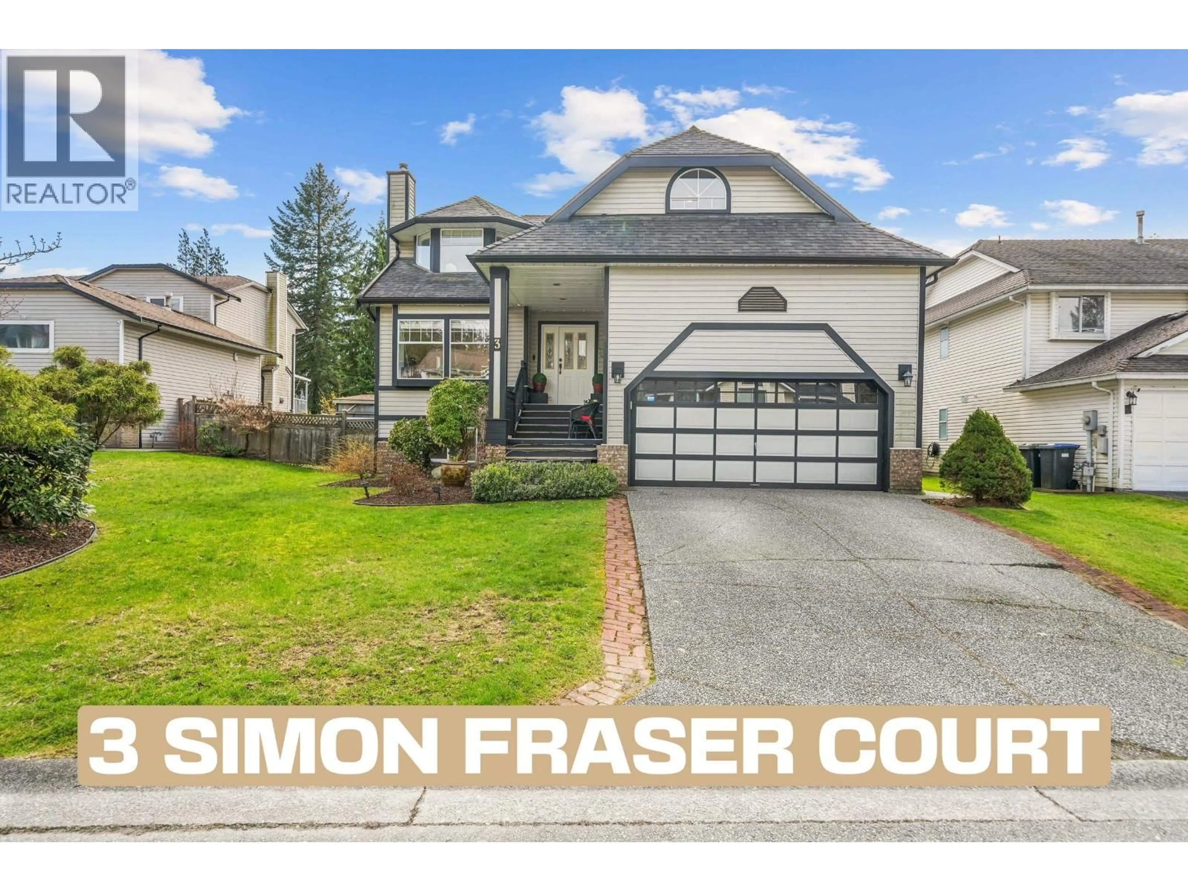 Home with vinyl exterior material, street for 3 SIMON FRASER COURT, Port Moody British Columbia V3H4S4