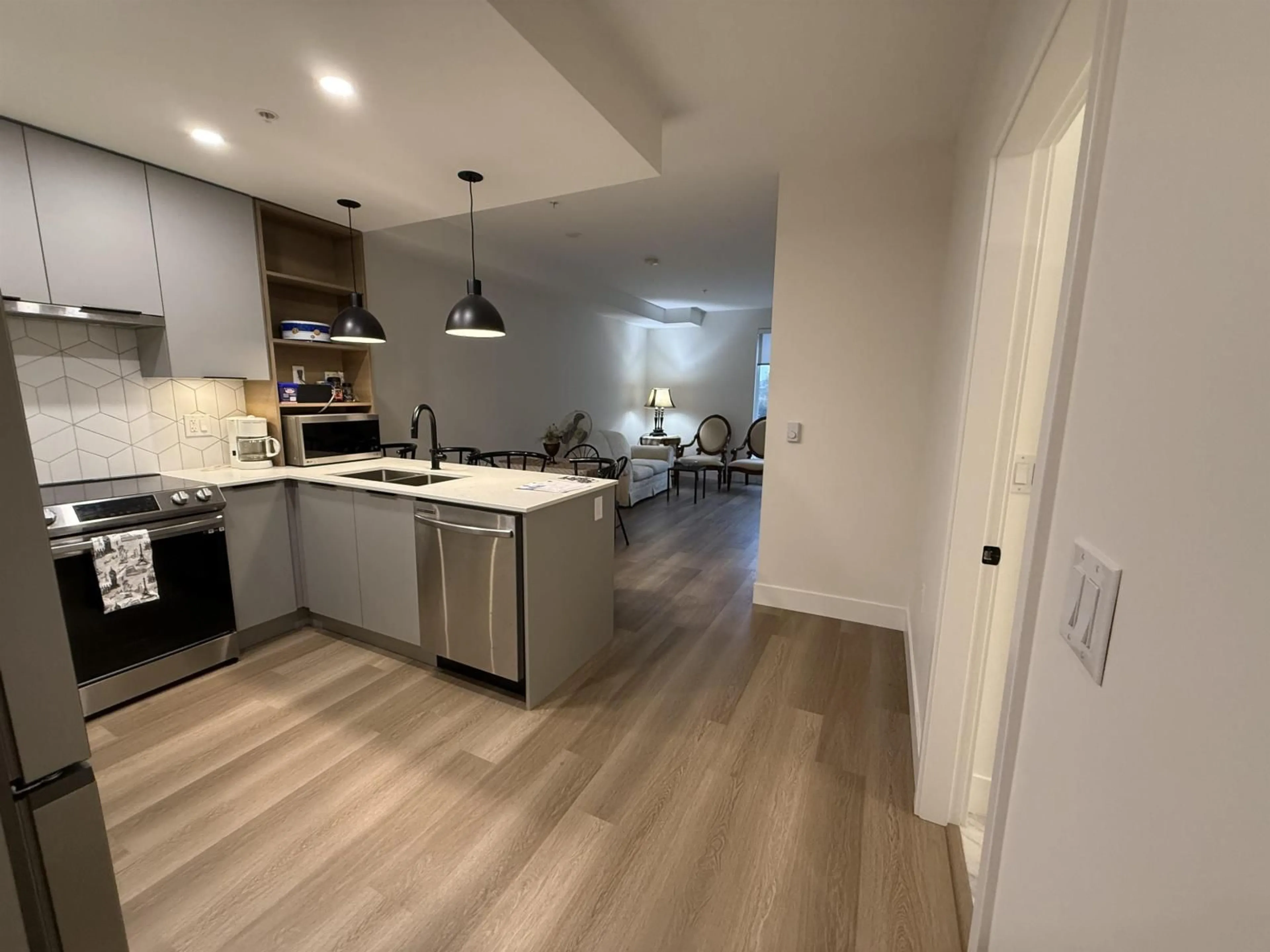 Open concept kitchen, unknown for 210 - 10778 138 STREET, Surrey British Columbia V3T0S5