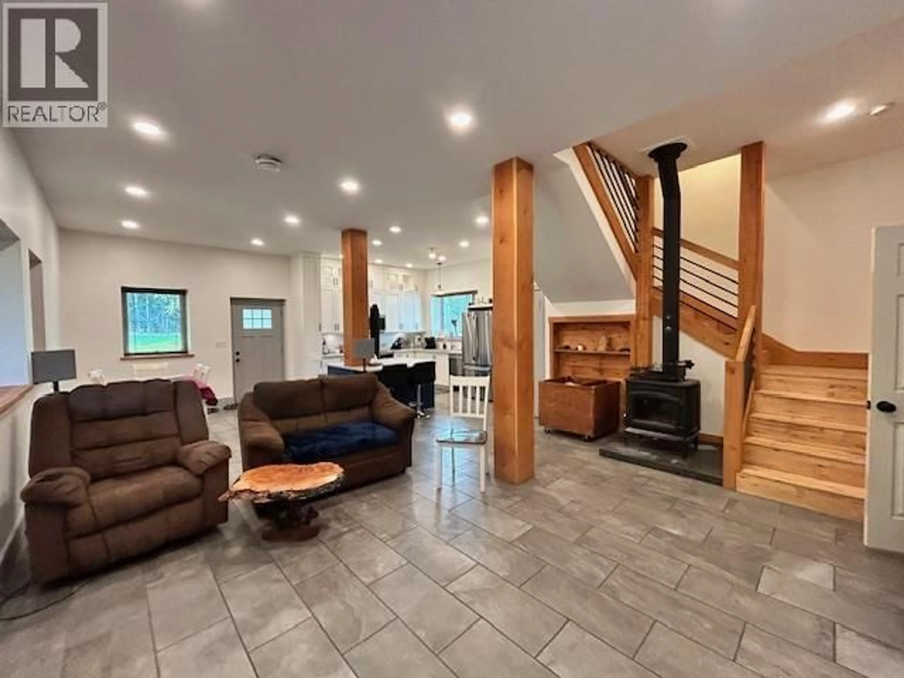 Unknown for 520 OAK STREET, Vanderhoof British Columbia V0J3A1