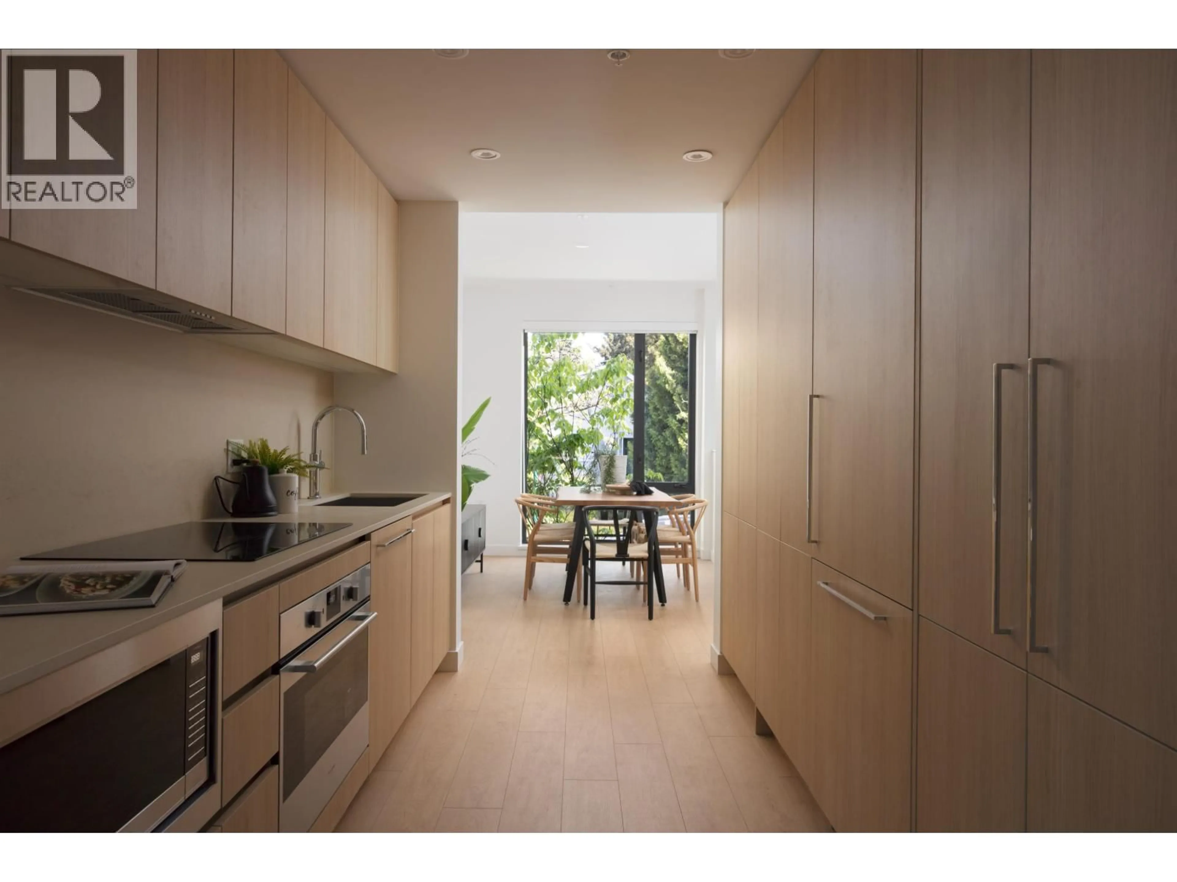 Unknown for 2408 12TH AVENUE, Vancouver British Columbia V5N0E3