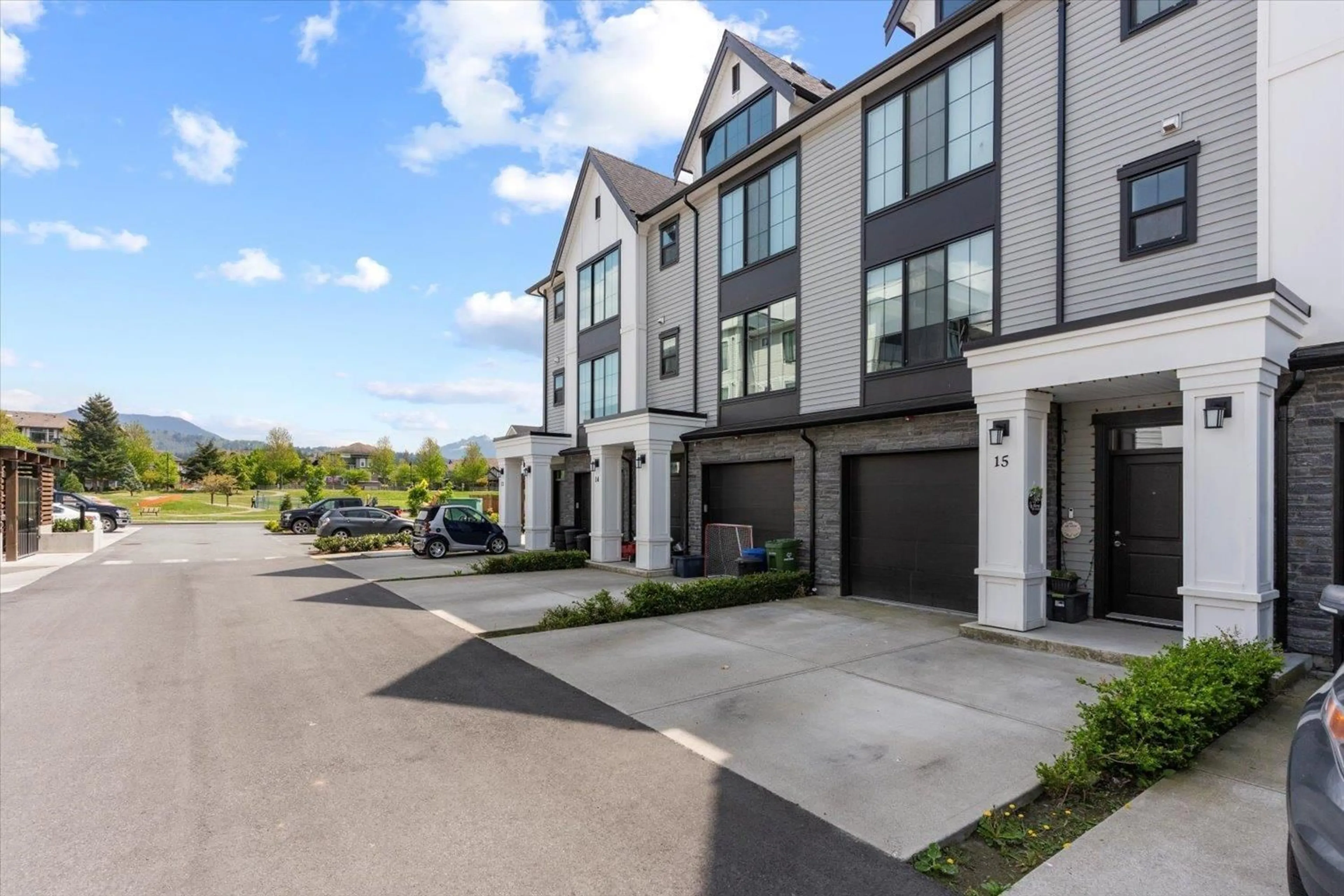 A pic from outside/outdoor area/front of a property/back of a property/a pic from drone, street for 15 - 5480 PEBBLE LANE, Chilliwack British Columbia V2R6B8