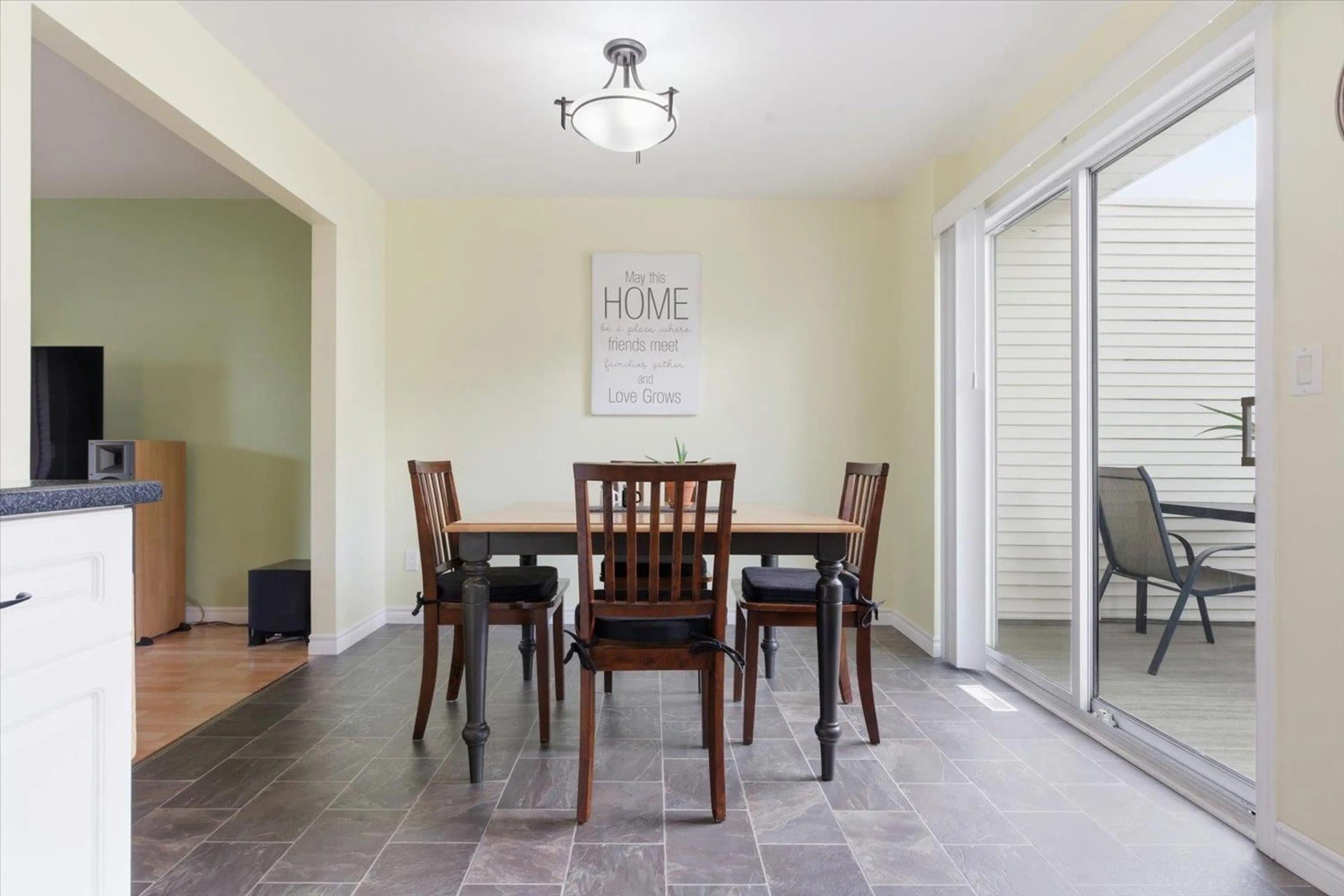Unknown for 1 - 45740 THOMAS ROAD, Chilliwack British Columbia V2R3V9