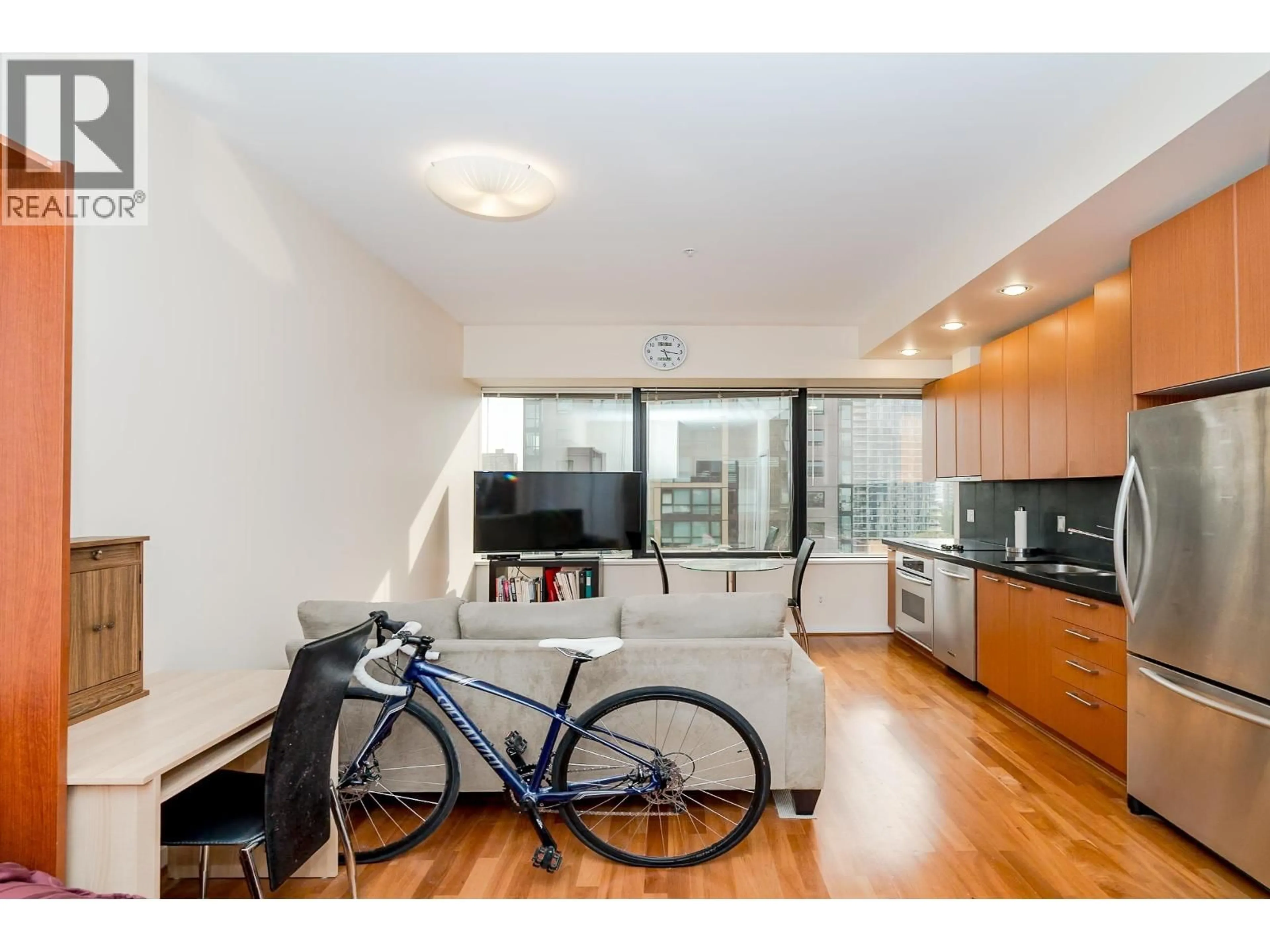 Unknown for 1312 - 1333 GEORGIA STREET, Vancouver British Columbia V6E4V3