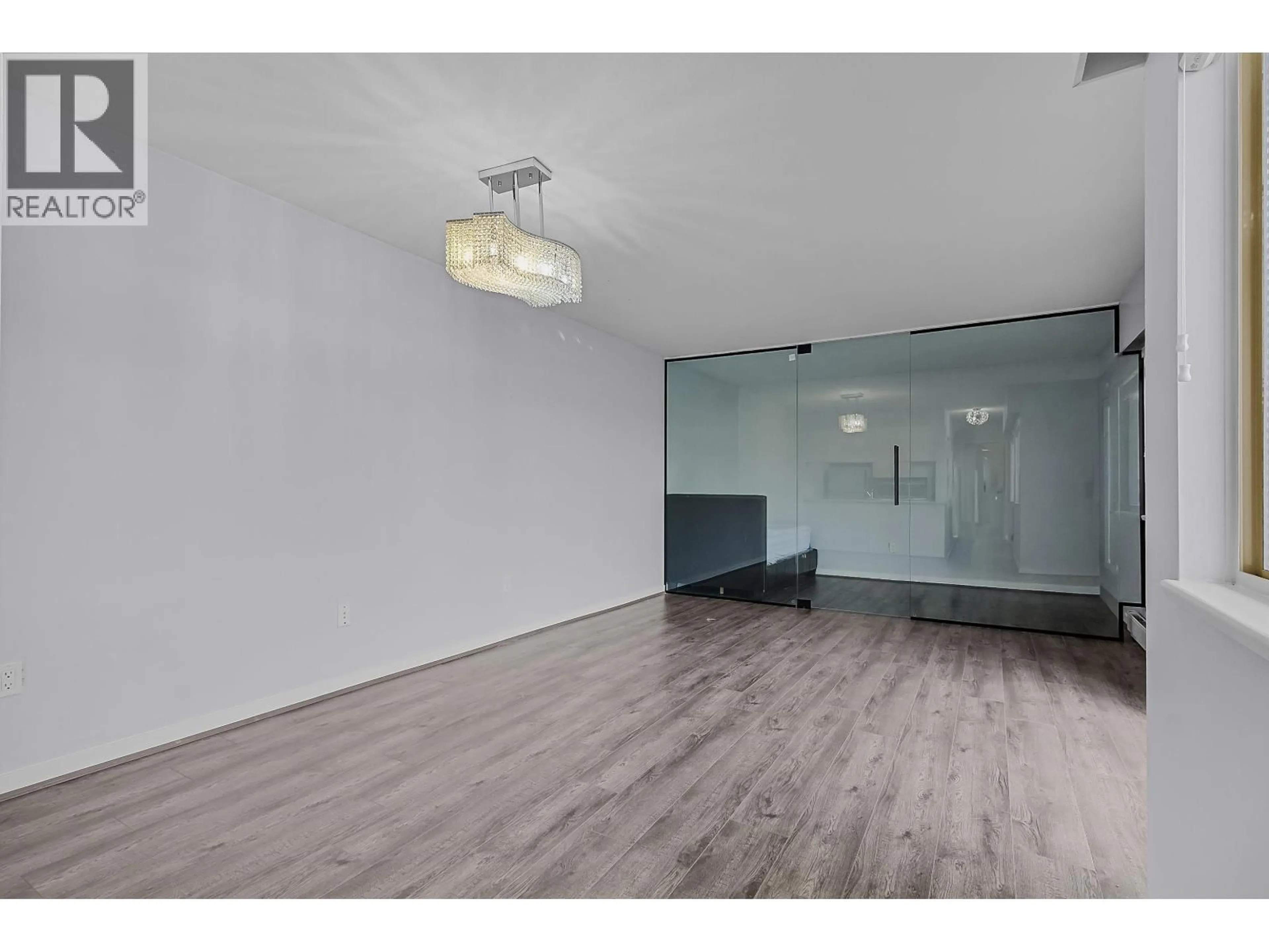 A pic of a room for 303 - 458 44TH AVENUE, Vancouver British Columbia V5W1W3
