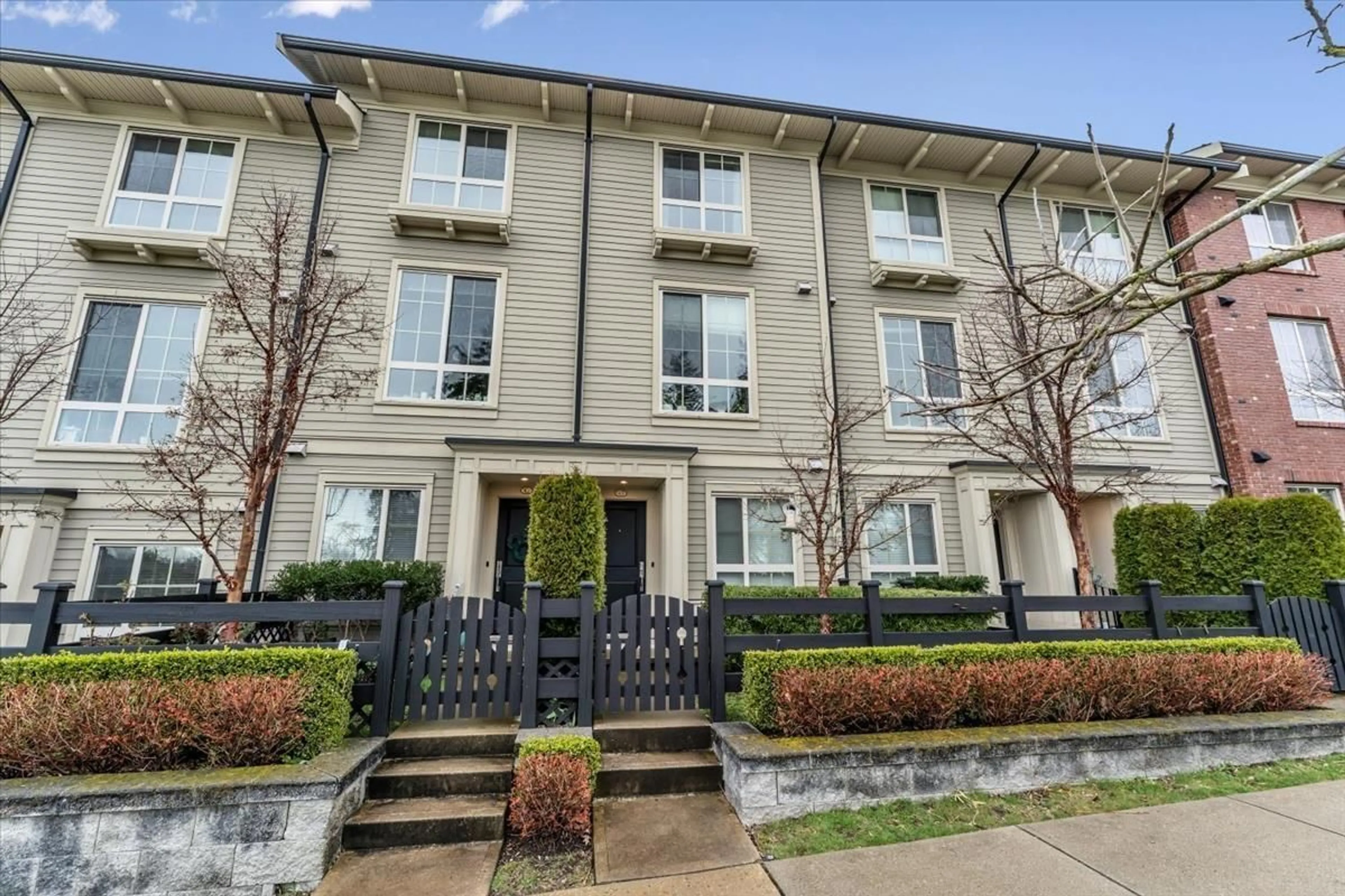 Unknown for 43 - 16260 23A AVENUE, Surrey British Columbia V3Z0P7