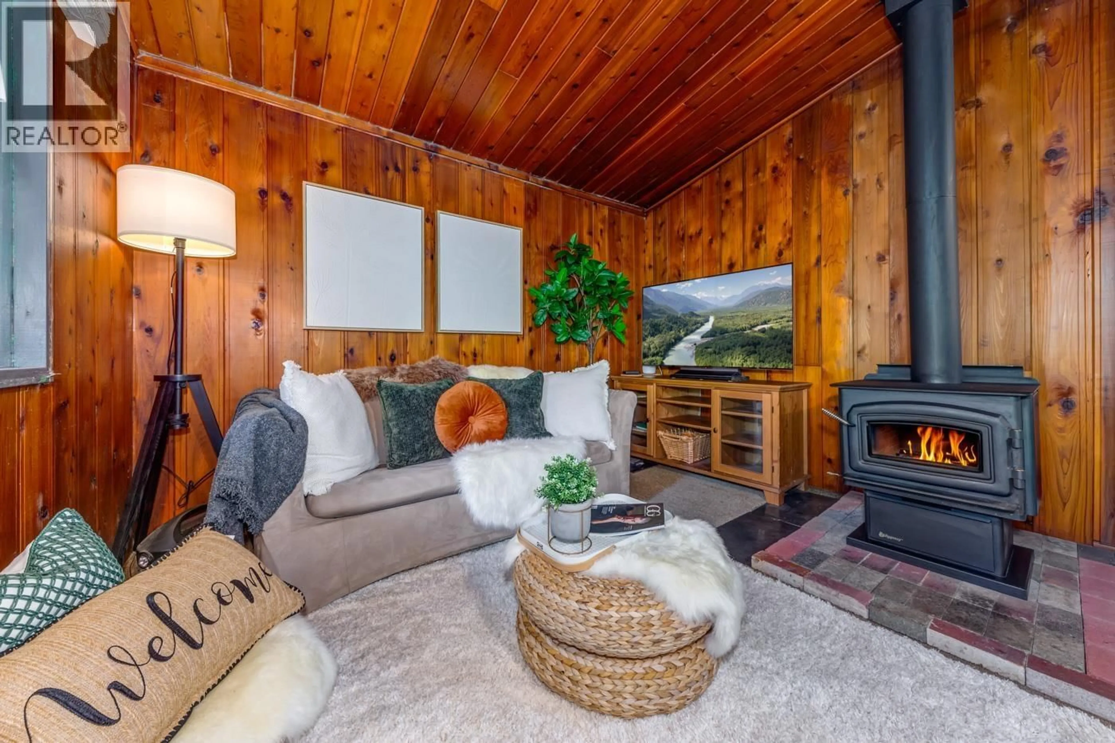 Unknown for 10009 PARADISE VALLEY ROAD, Squamish British Columbia V0N1H0