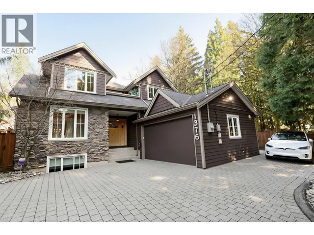 1376 DYCK ROAD, North Vancouver