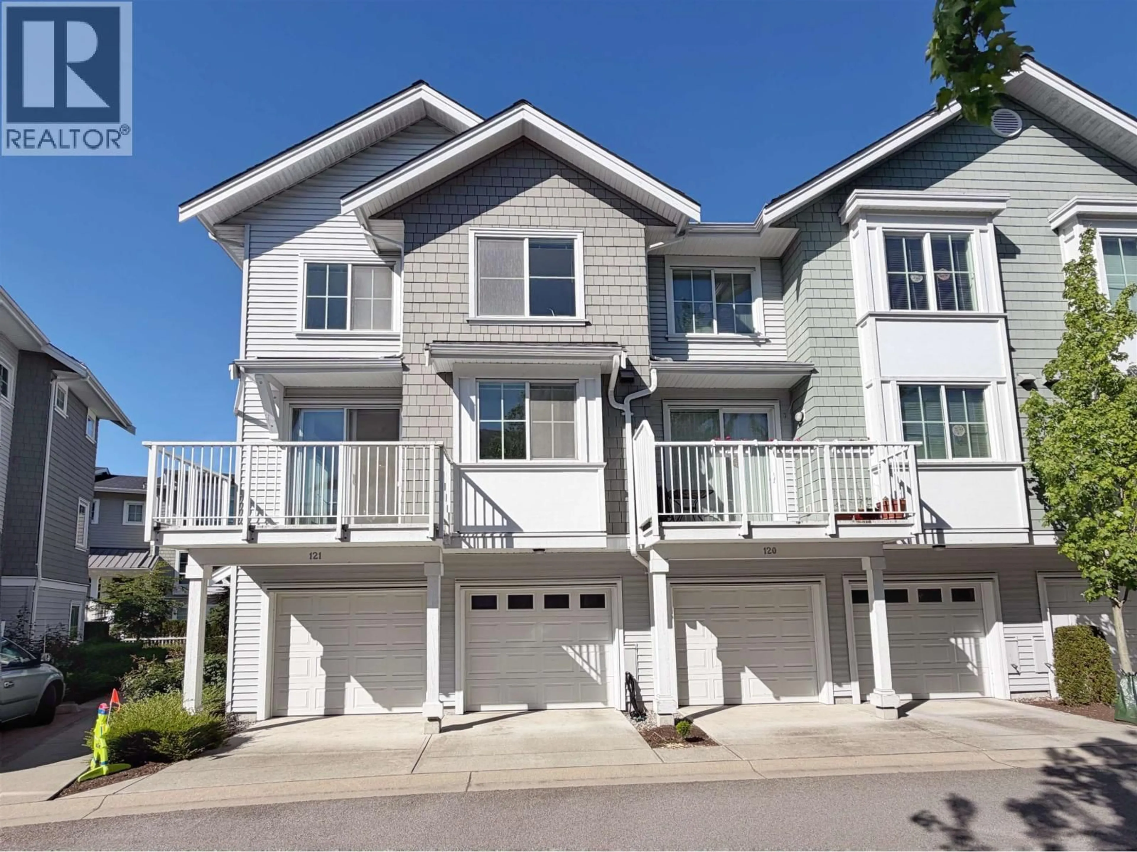 Home with vinyl exterior material, street for 121 - 5550 ADMIRAL WAY, Ladner British Columbia V4K0C4