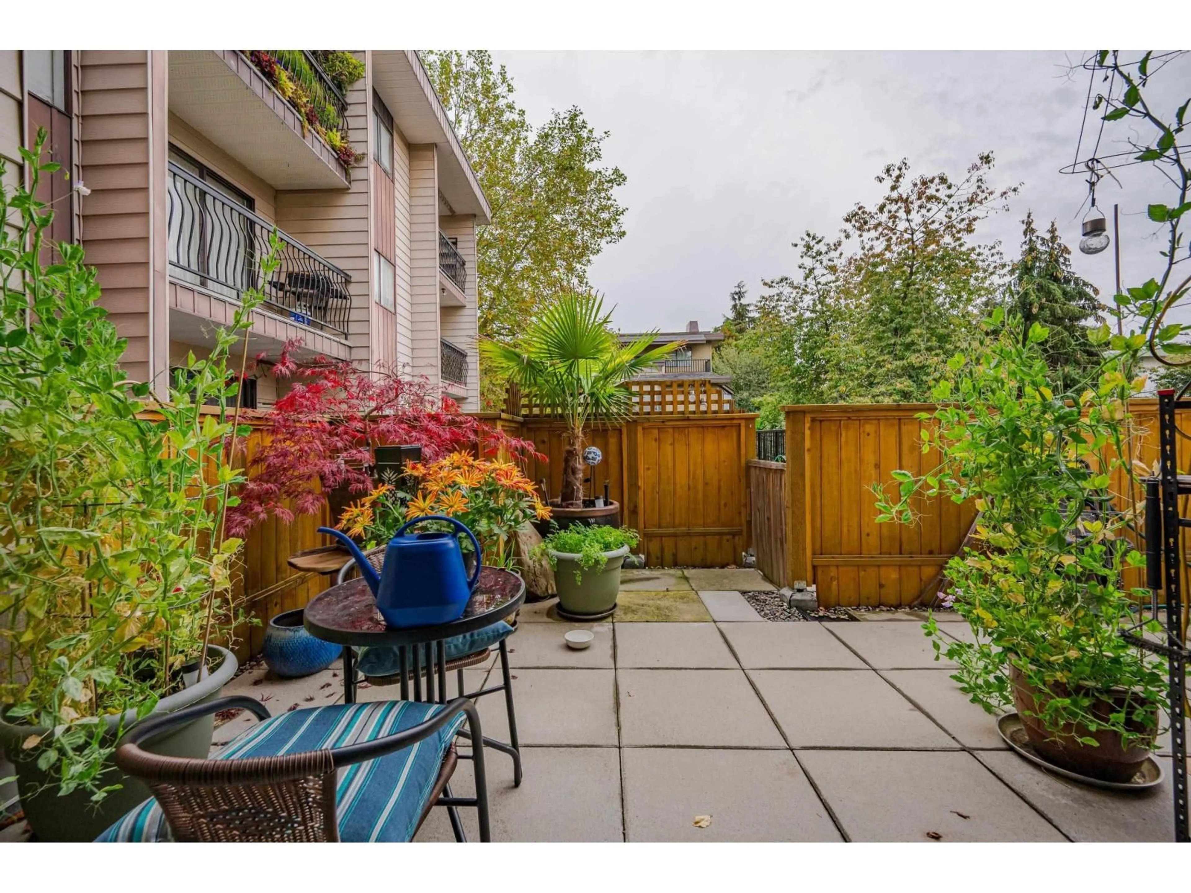 Patio, street for 114 - 1442 BLACKWOOD STREET, White Rock British Columbia V4B3V5